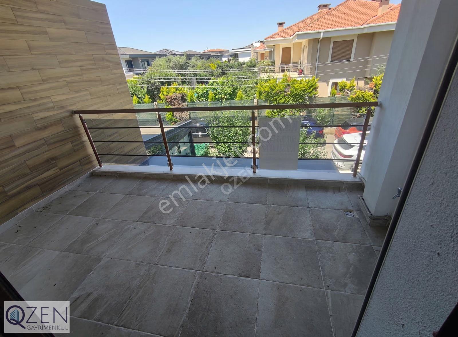 Q'zen Den Adliye Arkasında 170 M2 3+1 Villa - Görsel 15
