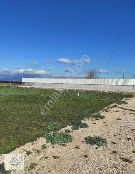 Torbalı Otoban Girişinde Köşe Parsel Satılık Kupon Yer
