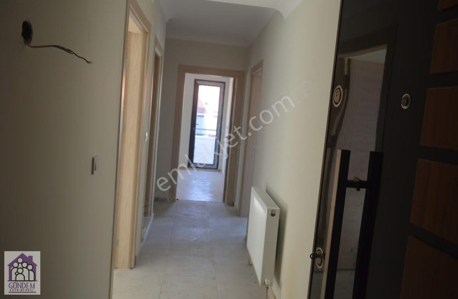 Gündem Gayrimenkul'den Bağçeşmede 4+1 Kiralık Çatı Dublex Daire - Görsel 2