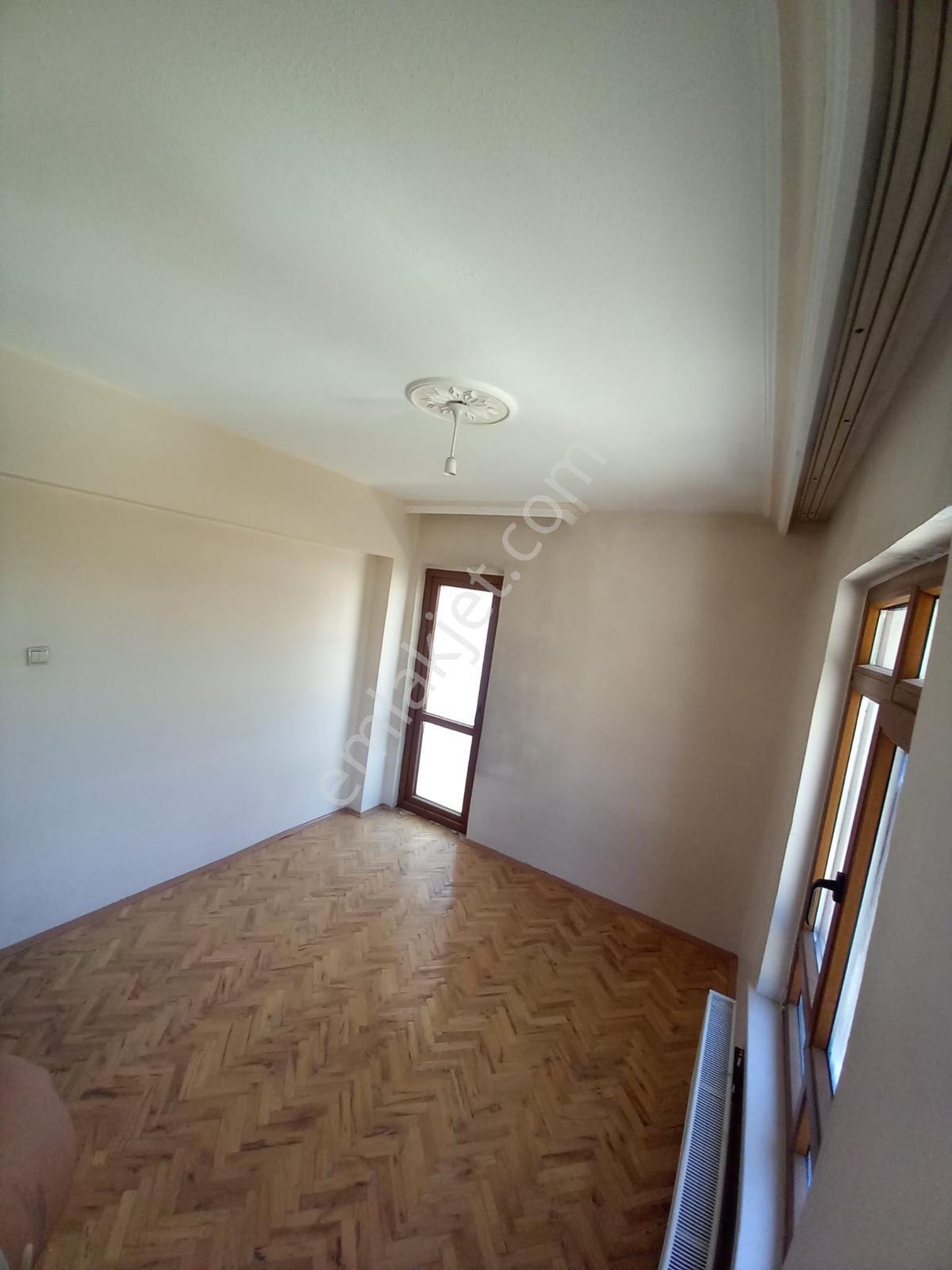 Etlik Mahallesinde 3+1 120m2 Kiralık Katta - Görsel 5