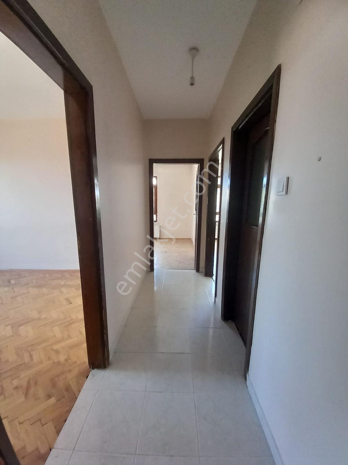 Etlik Mahallesinde 3+1 120m2 Kiralık Katta - Görsel 2