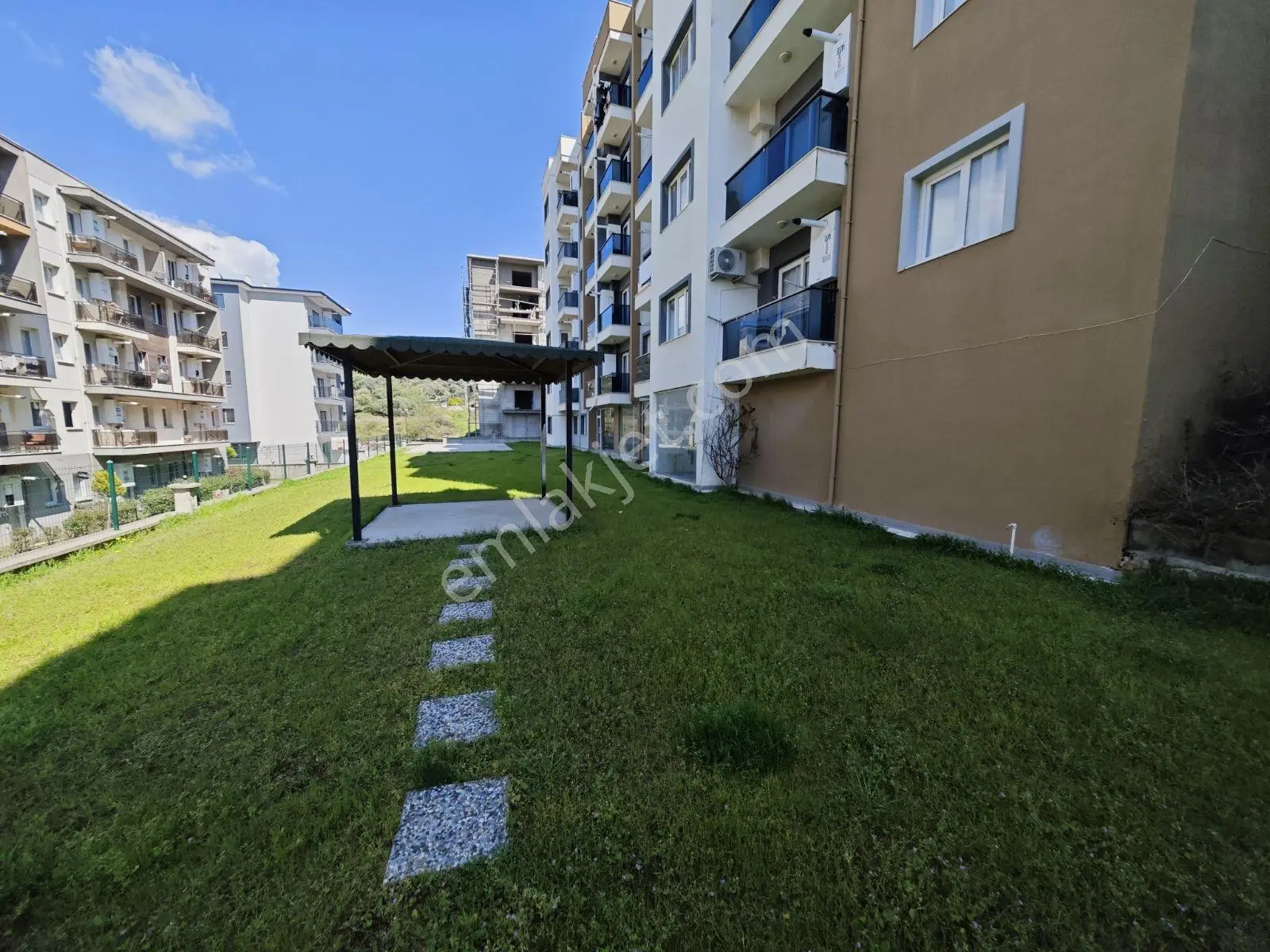 Söke Yenikent Vizyon Park Sitesi'nde Kiralık Eşyalı 1+1 - Görsel 4
