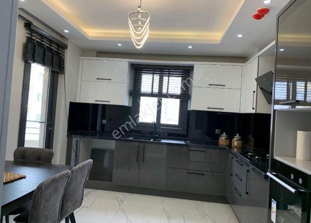Altaylılar Mah Satılık Daire 175 M2