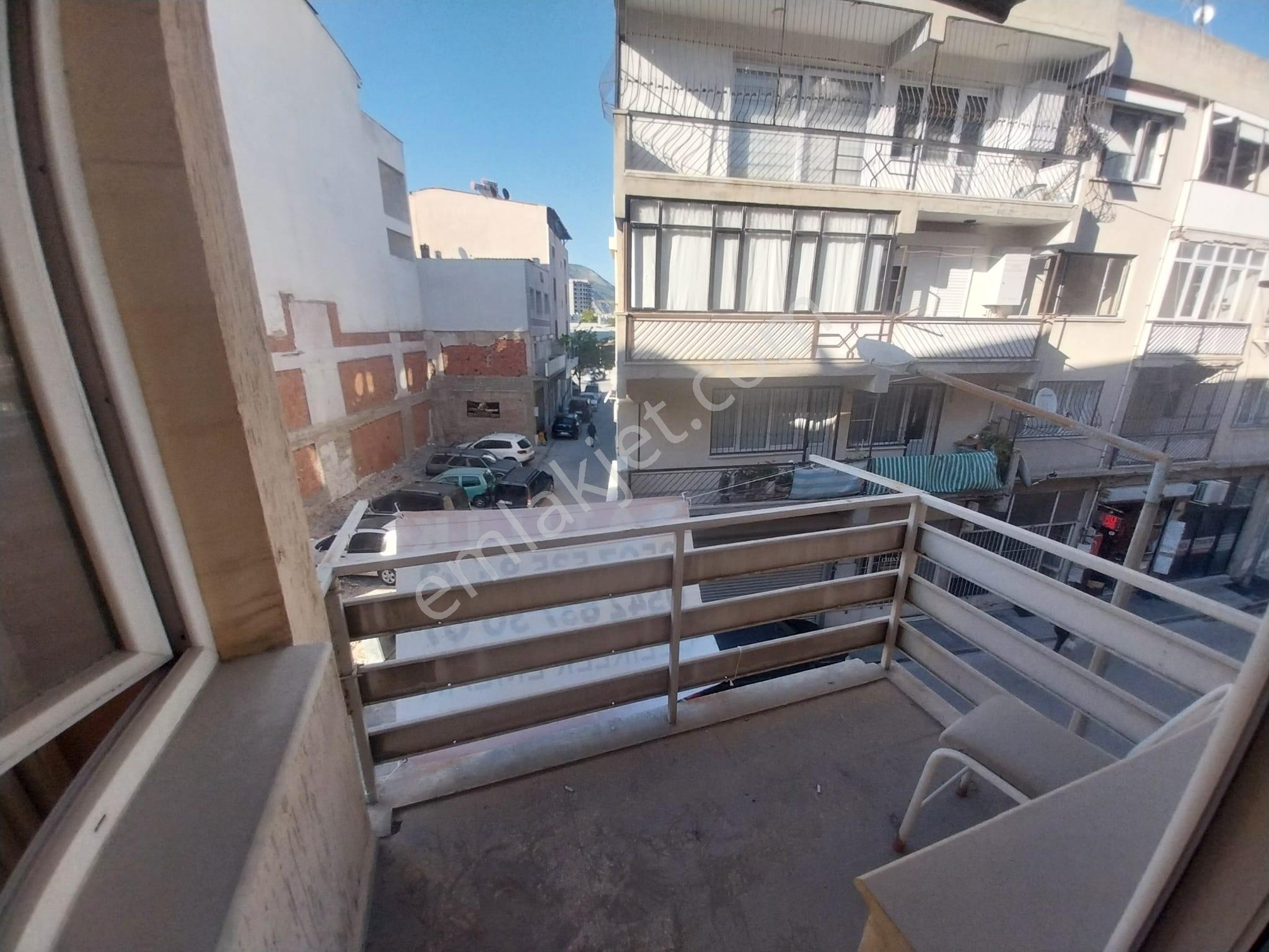 Çarşı Merkezde Kaçırılmayacak Fırsat 2+1 90m2 Arakat Acilsatılık - Görsel 9