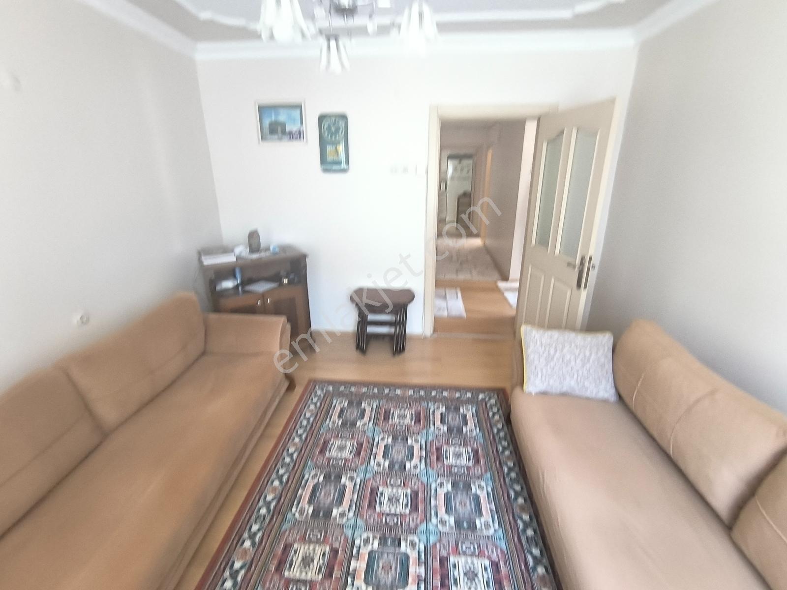 Kariyer'den İnegöl Merkez'de Arakat Satılık 2+1 Daire - 115 M² - Görsel 11