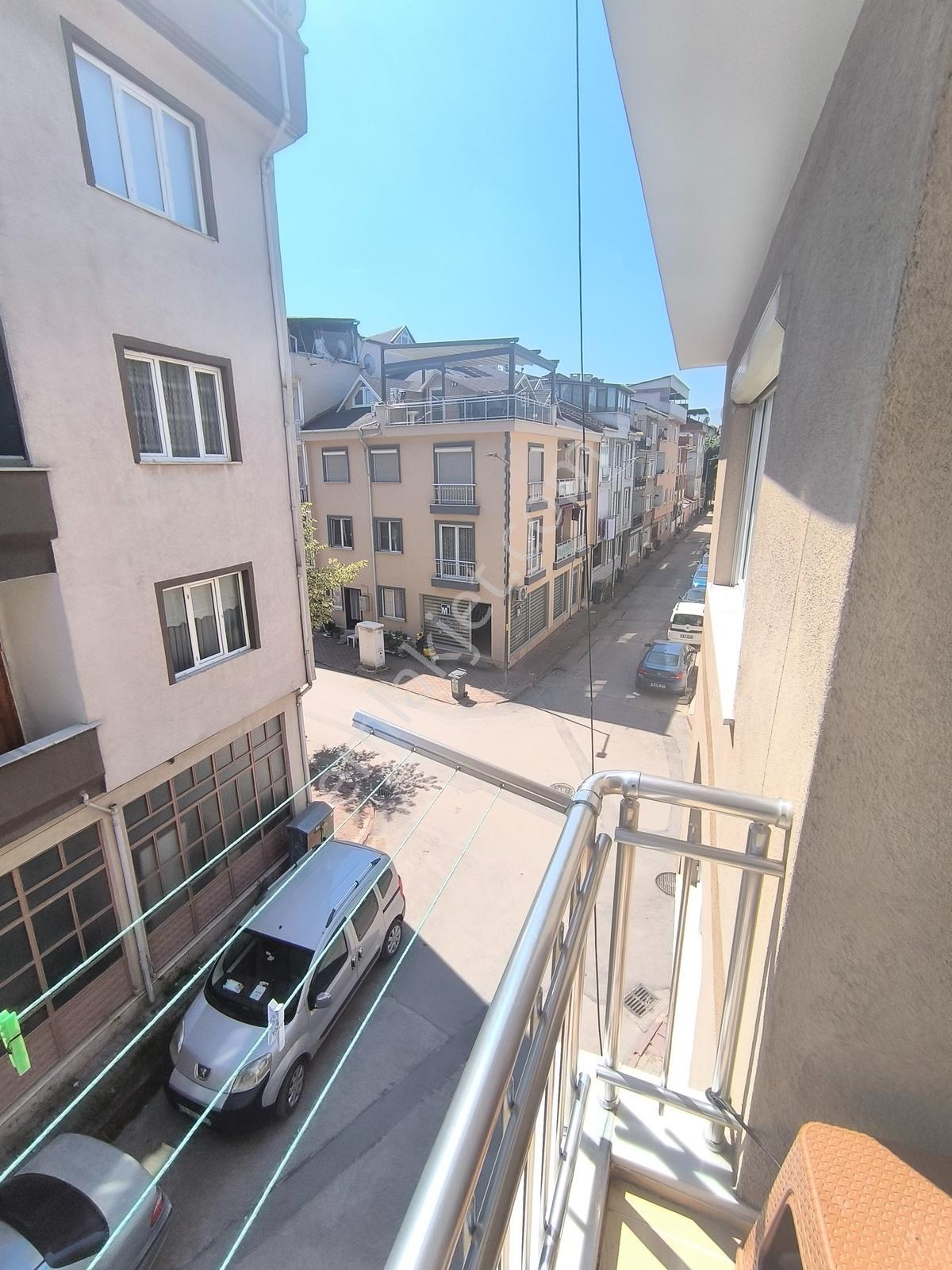 Kariyer'den İnegöl Merkez'de Arakat Satılık 2+1 Daire - 115 M² - Görsel 16