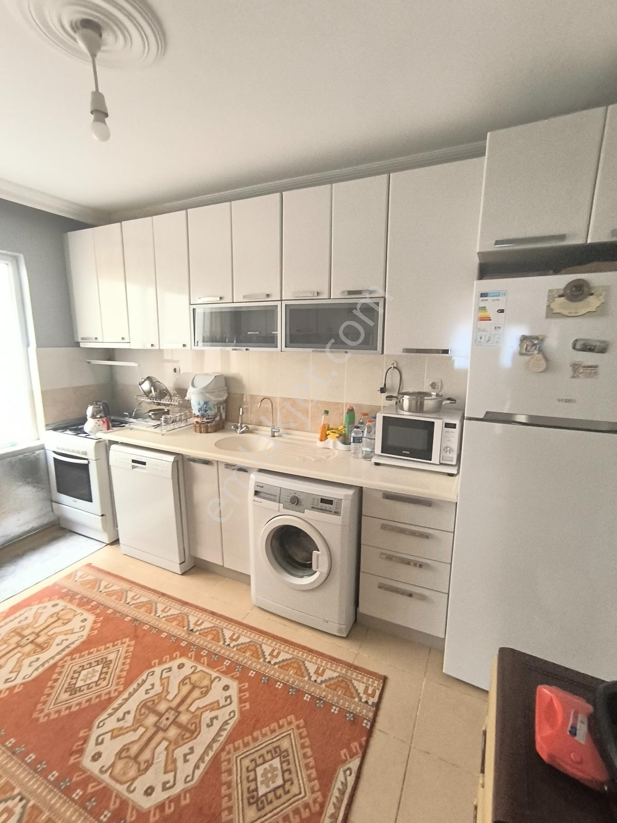 Kariyer'den İnegöl Merkez'de Arakat Satılık 2+1 Daire - 115 M² - Görsel 20