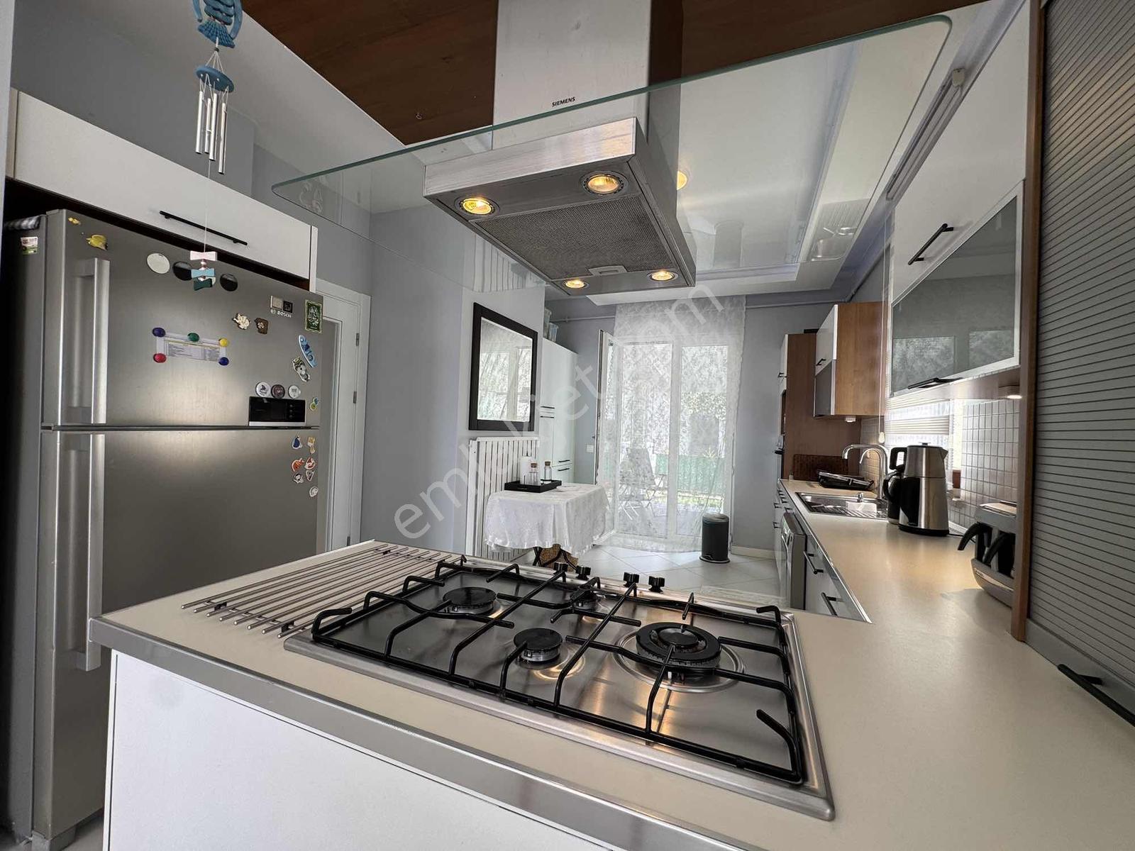 Remax Ten Deniz İstanbul Yakamoz Full Deniz Manzaralı 4+1 Villa - Görsel 15