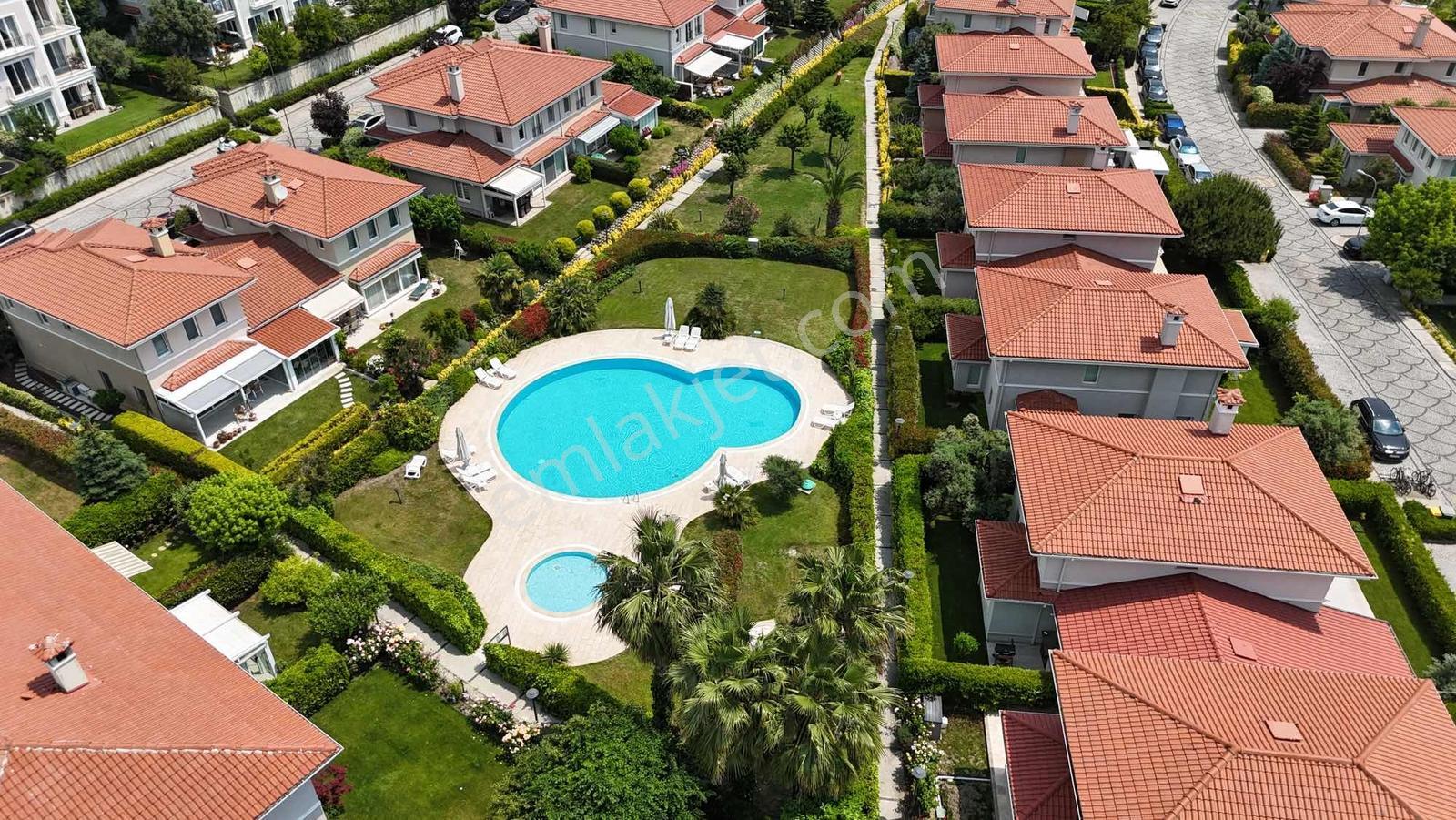 Remax Ten Deniz İstanbul Yakamoz Full Deniz Manzaralı 4+1 Villa - Görsel 4