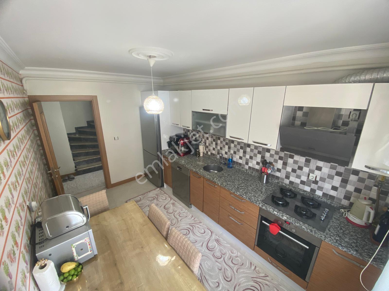 Darıca Cami Mh. Gün Işığı Alan Geniş Satılık 4+1 Dublex Daire - Görsel 7