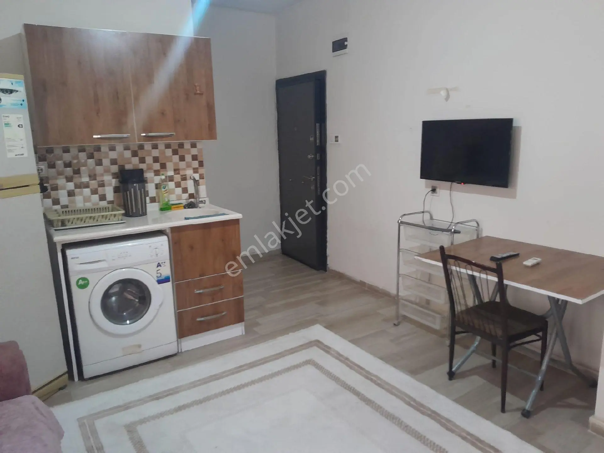 Kenan Evren Zeki Usta Arkasında 1+0 Eşyalı Kiralık Daire - Görsel 3