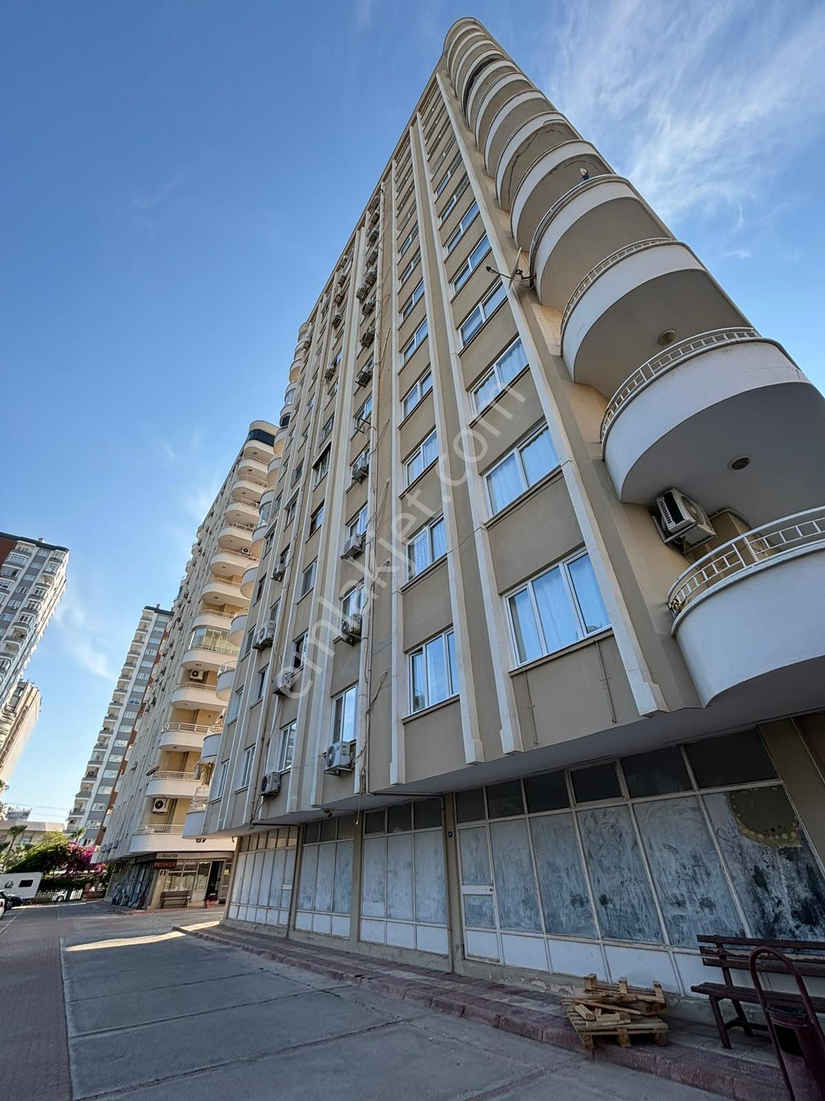 Sayapark Bitişiği Deniz Manzaralı Satılık 3+1 Daire