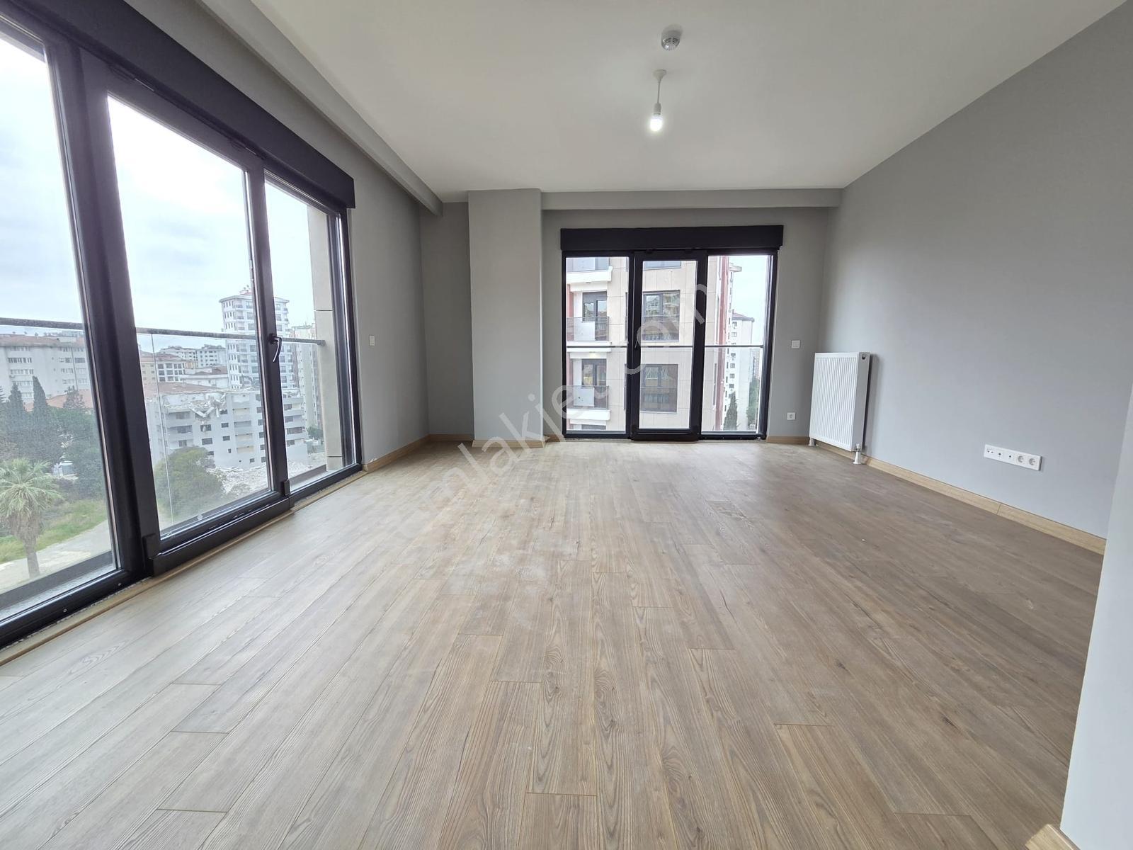 Poyraz'dan Bostancı'da Güvenlikli Site İçinde 2+1 Satılık Daire - Görsel 3