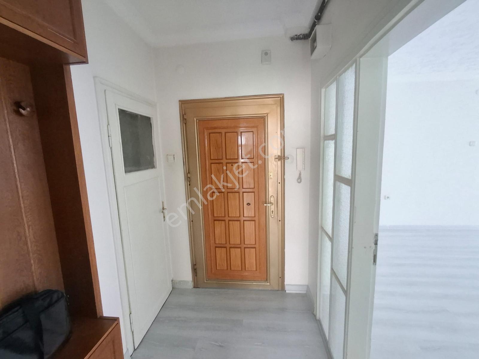 Karargahtepe Mahallesinde Bağımsız Salon 3+1 Kiralık Daire - Görsel 22