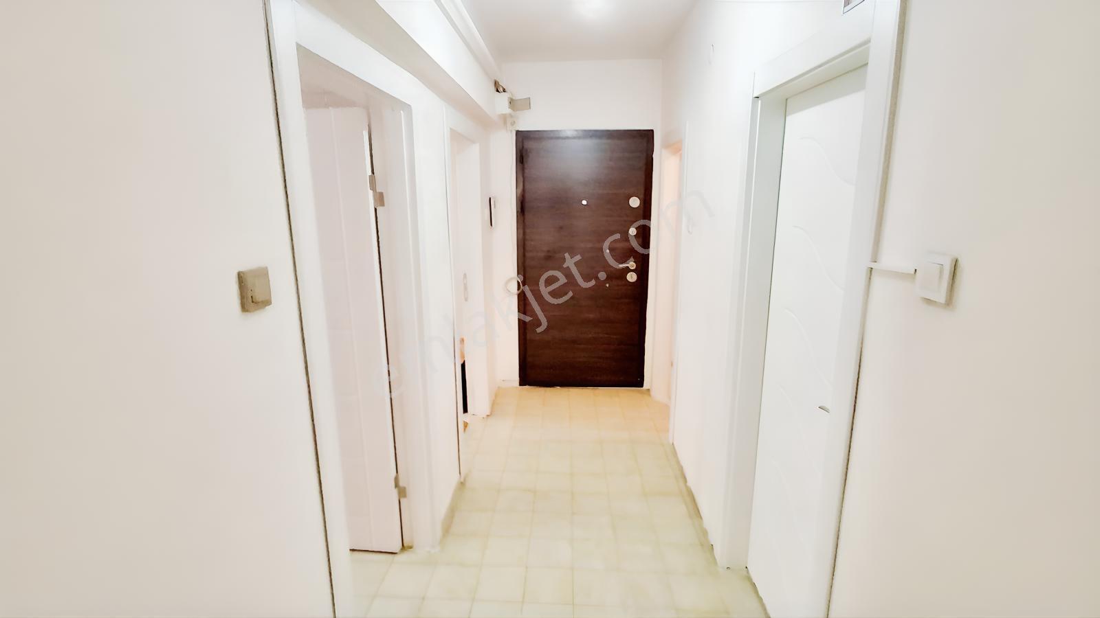 Ardeşen Sokak 19 Mayıs Mahallesinde 3+1 Kiralık Daire - Görsel 8