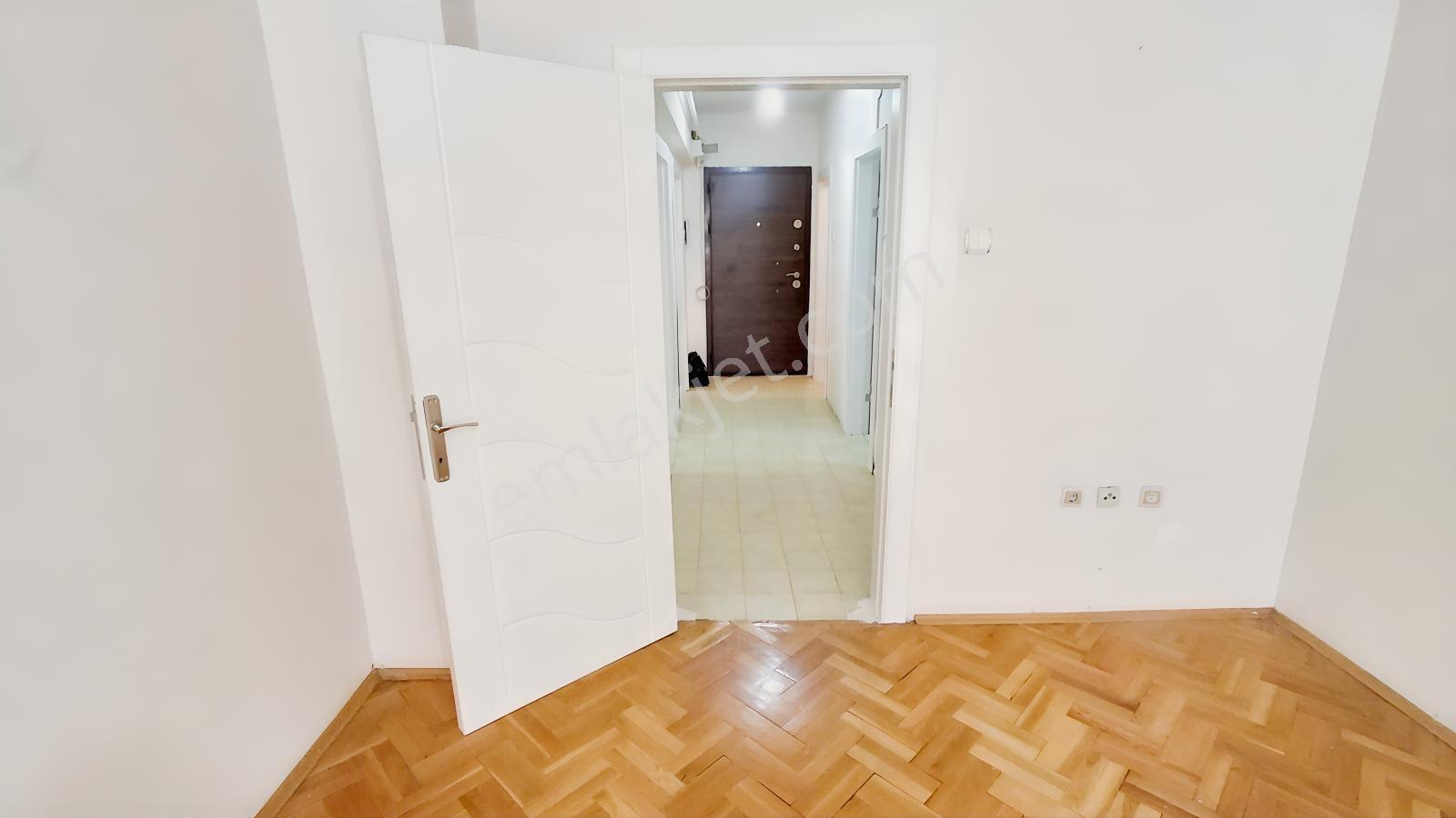 Ardeşen Sokak 19 Mayıs Mahallesinde 3+1 Kiralık Daire - Görsel 9