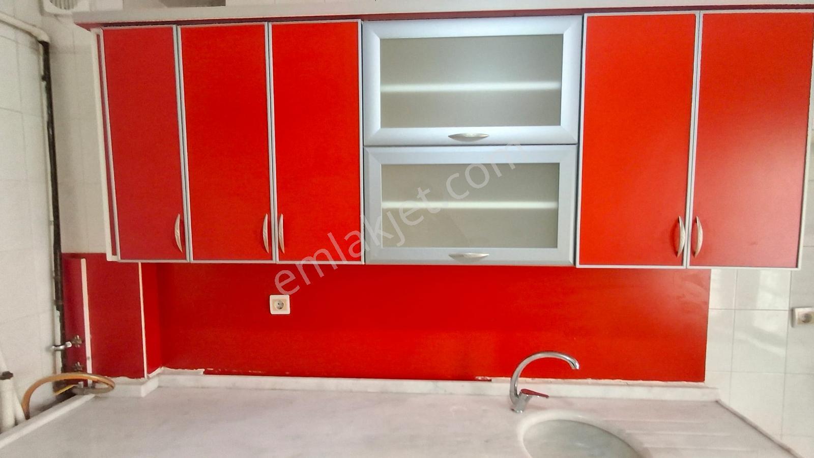 Ardeşen Sokak 19 Mayıs Mahallesinde 3+1 Kiralık Daire - Görsel 12