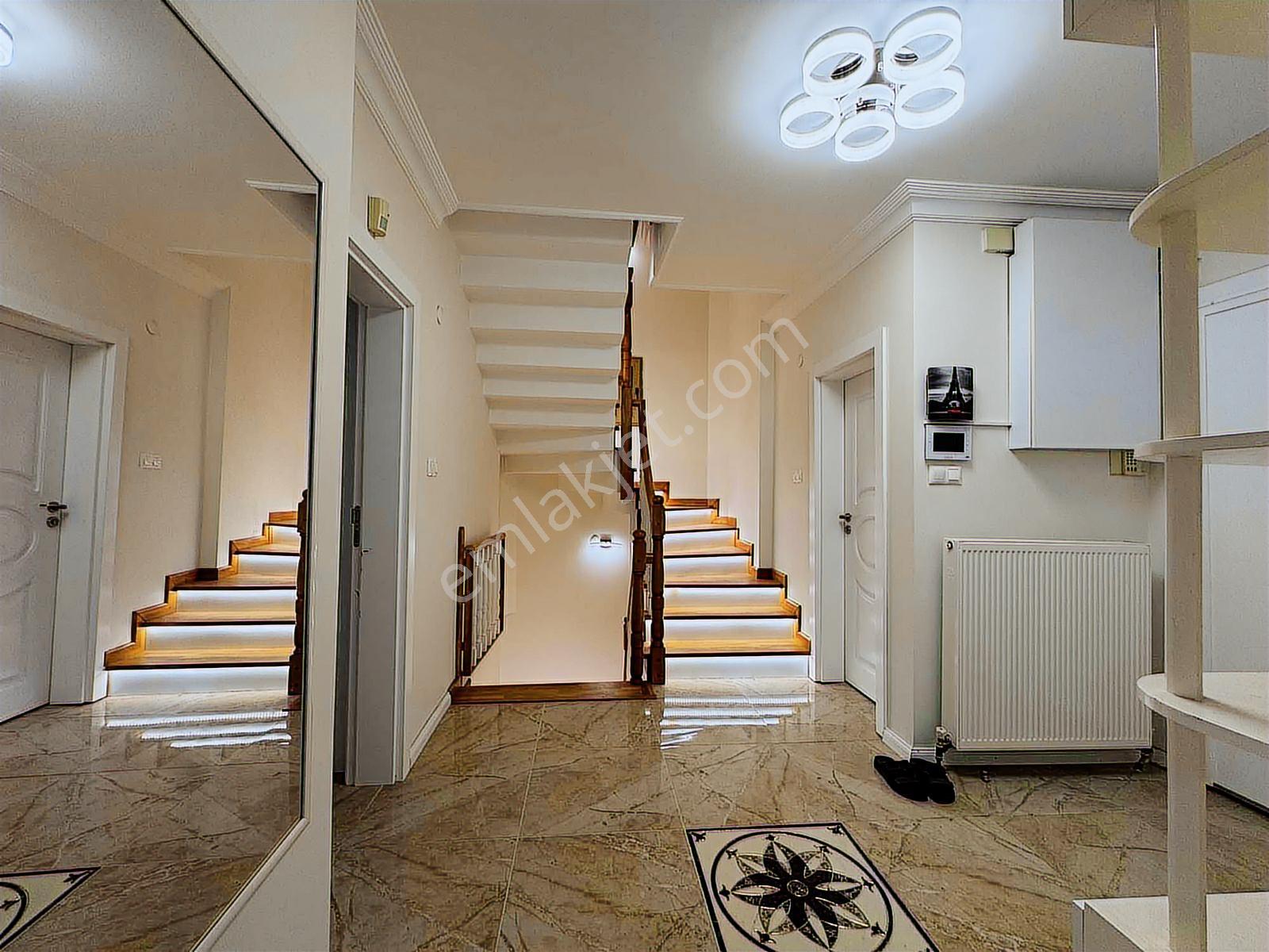 Remax Hedeften Büyükçekme Albatrosta Müstakil Villa 450m2 Arsalı - Görsel 16