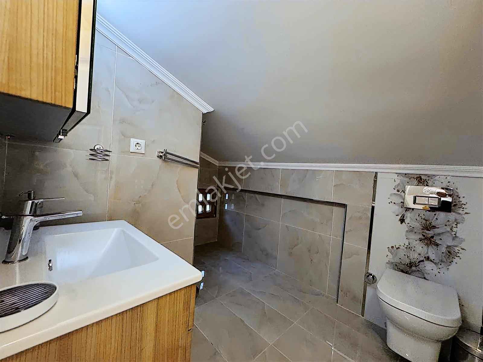 Remax Hedeften Büyükçekme Albatrosta Müstakil Villa 450m2 Arsalı - Görsel 33