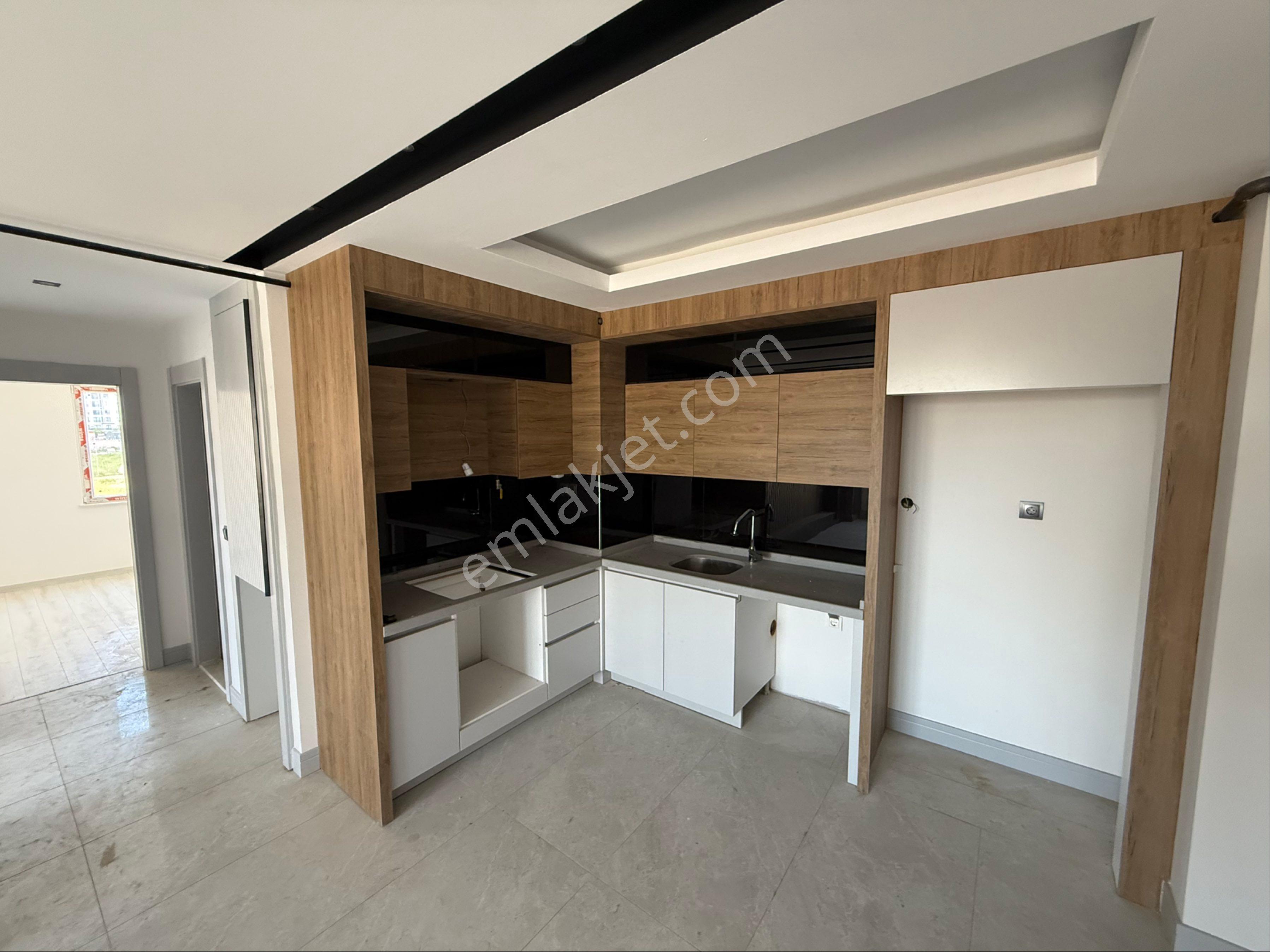 Han Gayrimenkulden Tacin'de Site İçerisinde 2+0 Kiralık Daire - Görsel 9