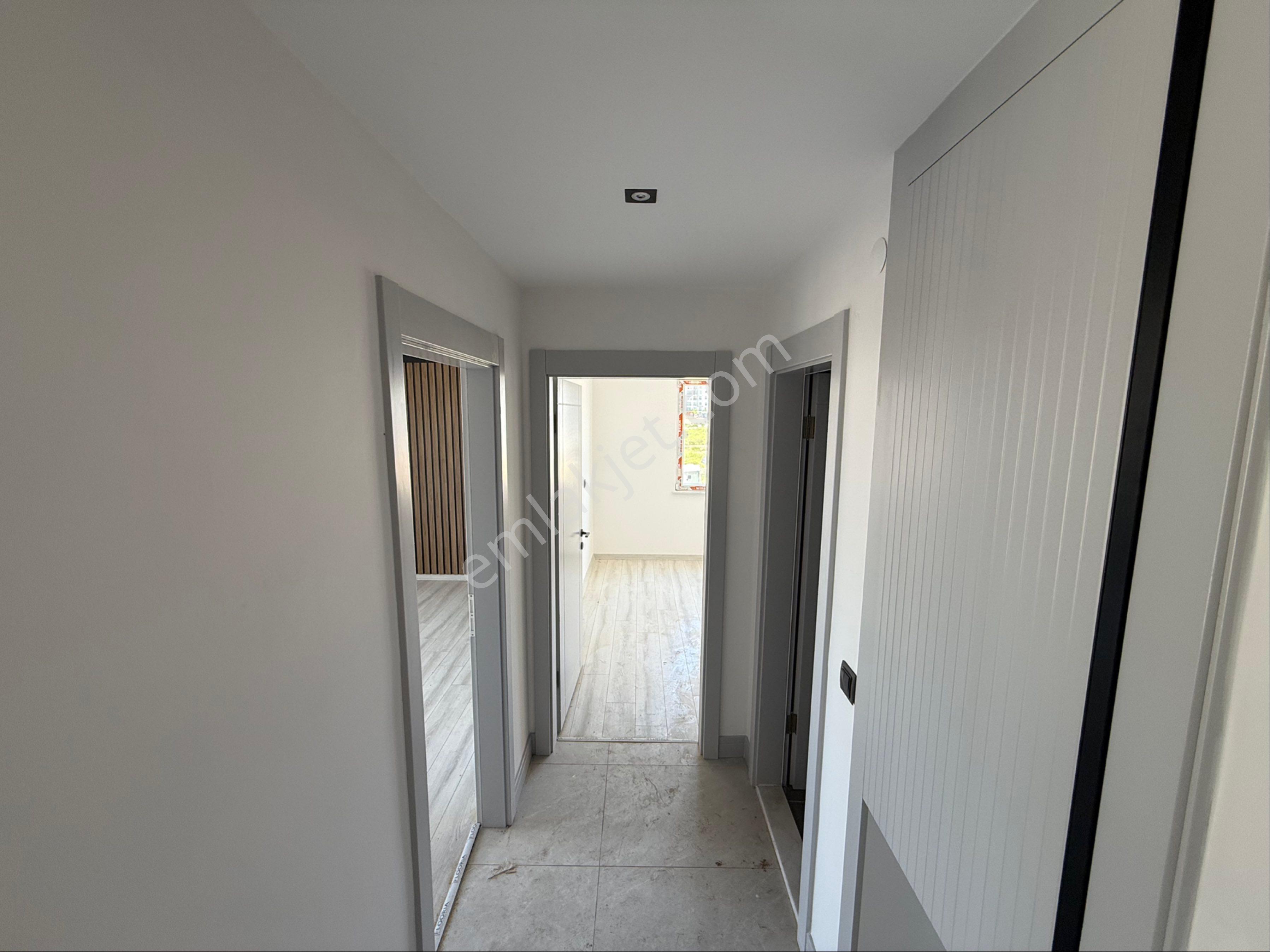 Han Gayrimenkulden Tacin'de Site İçerisinde 2+0 Kiralık Daire - Görsel 19