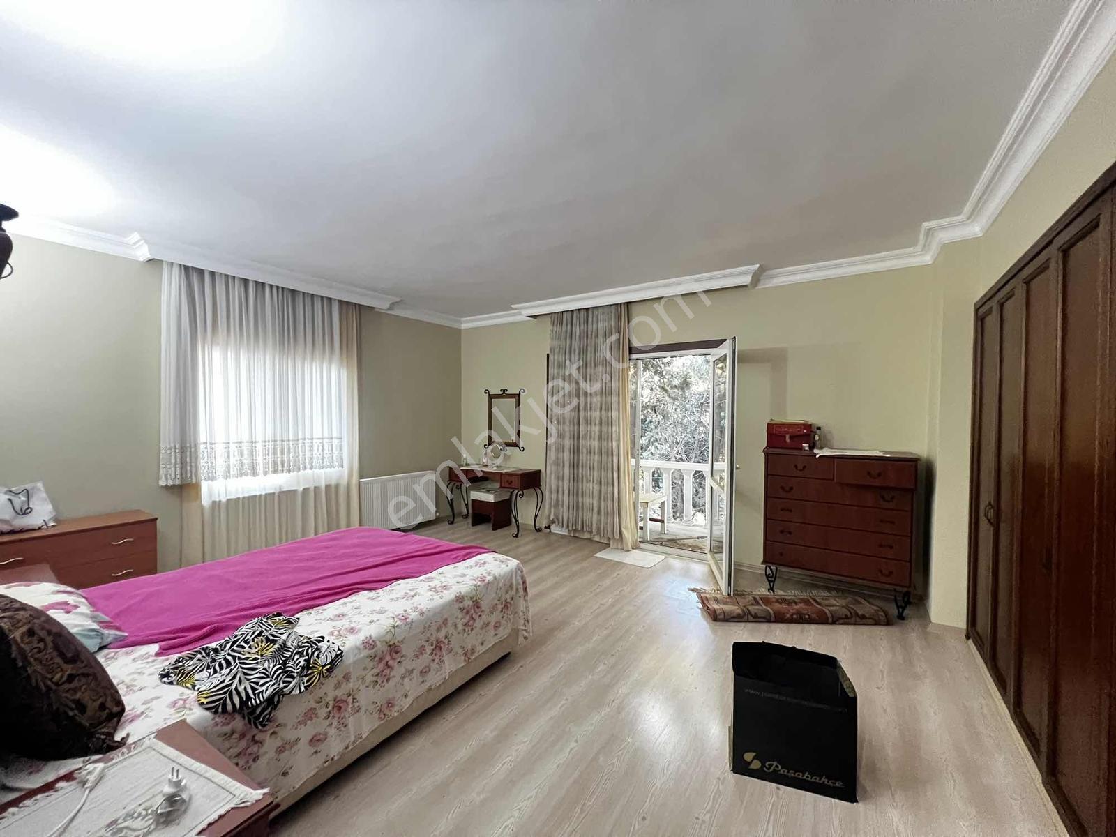 Silivri Ortaköy De 1925m² Arsa İçerisinde Satılık Lüx Villa - Görsel 25