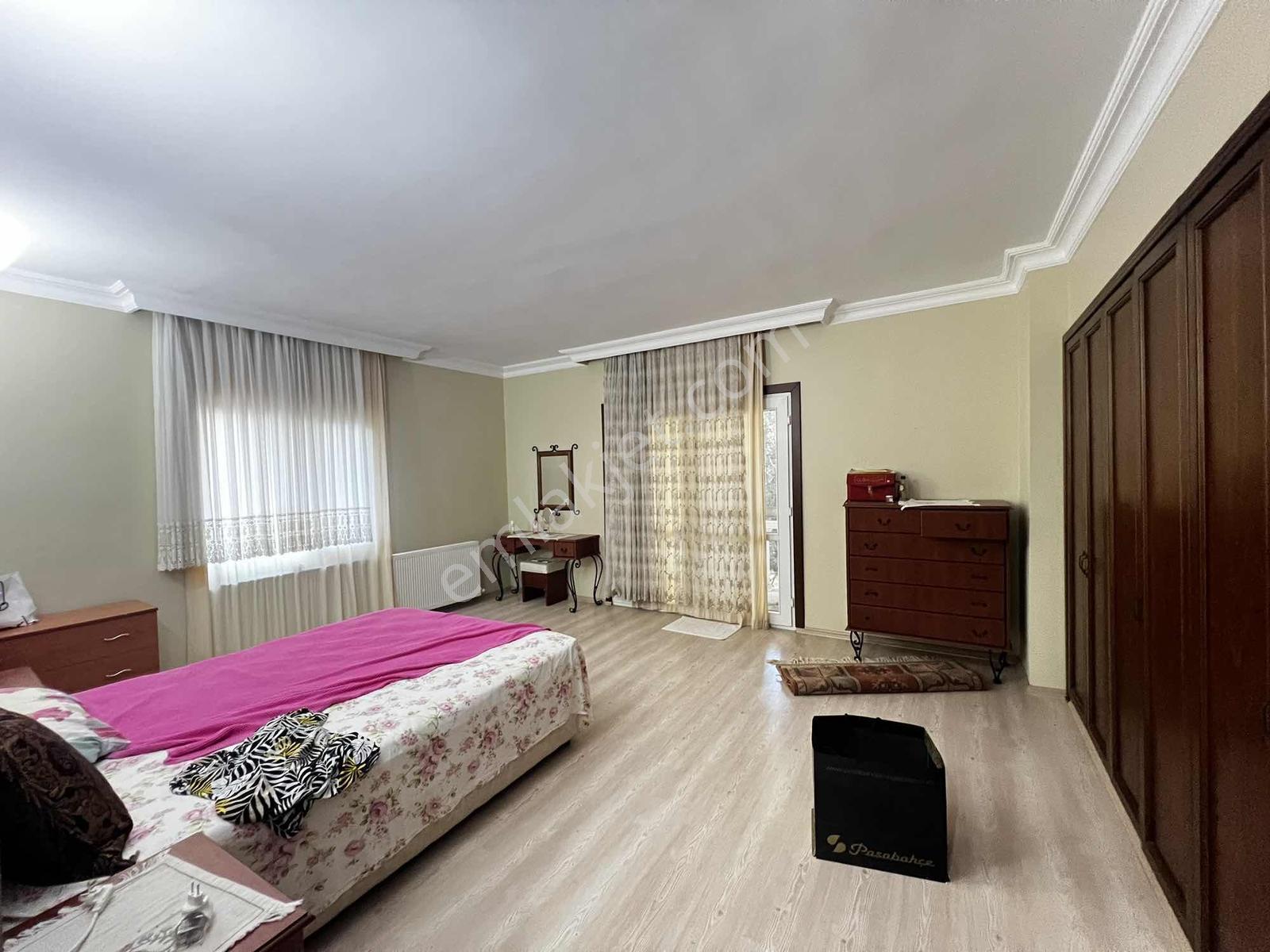 Silivri Ortaköy De 1925m² Arsa İçerisinde Satılık Lüx Villa - Görsel 24