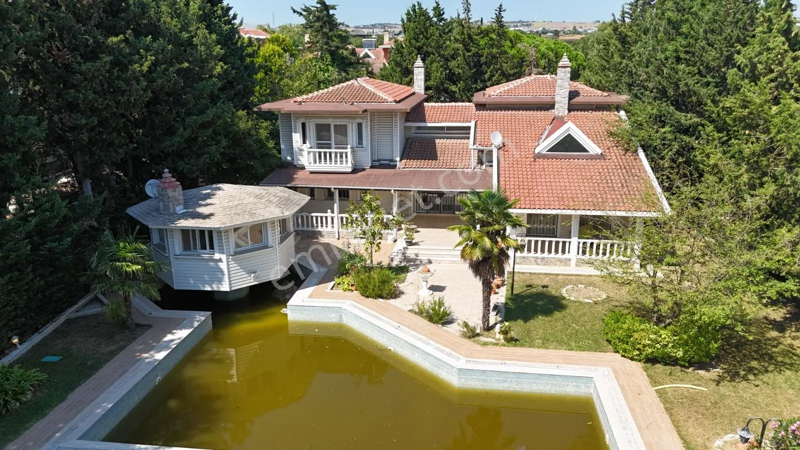 Silivri Ortaköy De 1.925 m² Arsa İçerisinde Satılık Lüx Villa