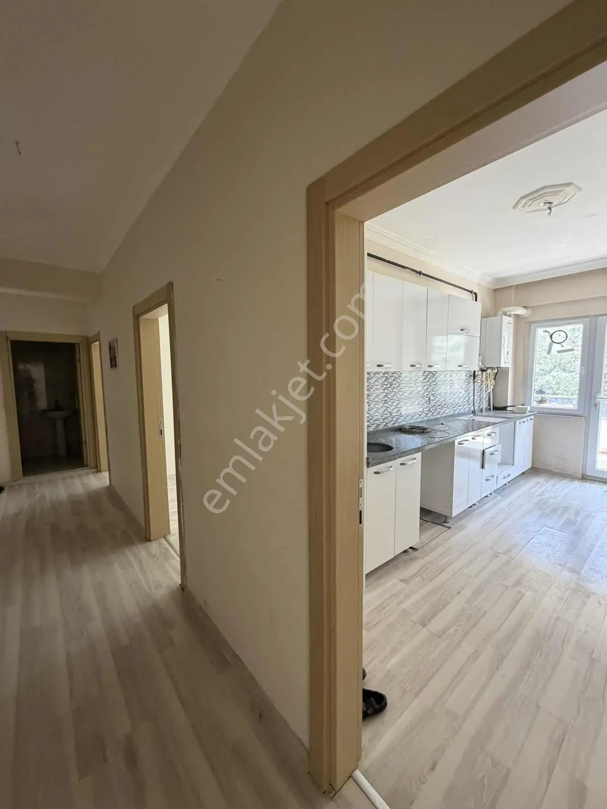 İlçe Merkezinde Kiralık 2+1 Ayrı Mutfaklı Fırsat Daire (86m2) - Görsel 3
