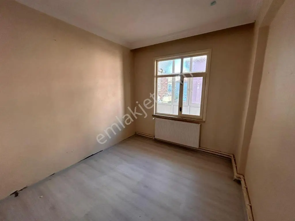 Kirişçi Mah. Çarşı İçi 3+1 İçi Yapılı Satılık Daire - Görsel 5