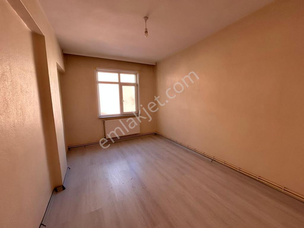 Kirişçi Mah. Çarşı İçi 3+1 İçi Yapılı Satılık Daire - Görsel 9