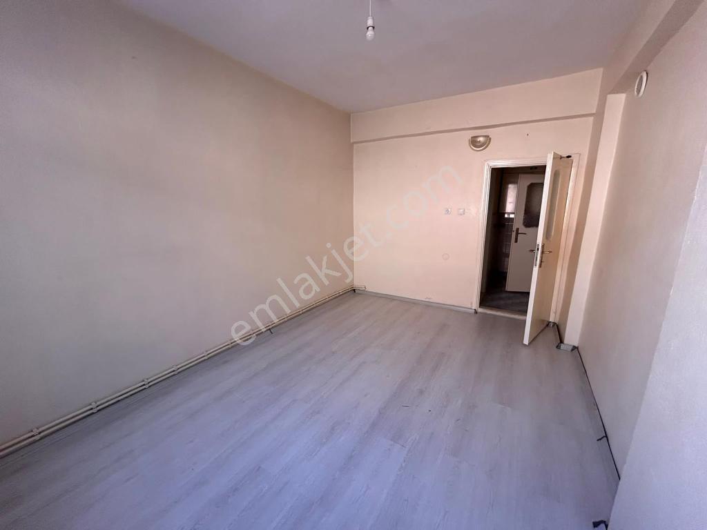 Kirişçi Mah. Çarşı İçi 3+1 İçi Yapılı Satılık Daire - Görsel 12