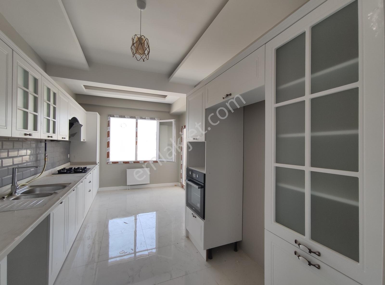 World İlkevim'den Urart-3 Sitesinde Makul Kiralık Daire - Görsel 3
