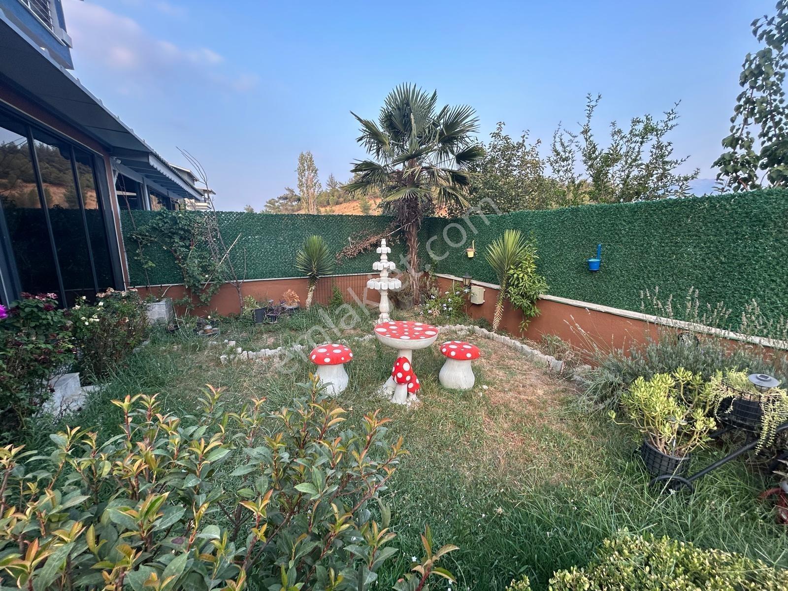 Yukarıkızılca'da Müstakil 4+1 600 M2 İçerisinde Özel Yapım Villa - Görsel 2