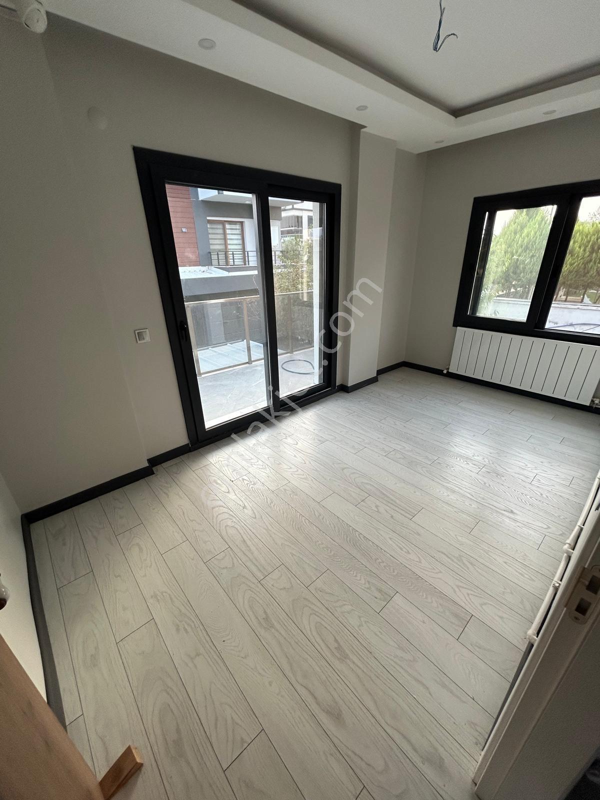 Yukarıkızılca'da Müstakil 4+1 600 M2 İçerisinde Özel Yapım Villa - Görsel 15