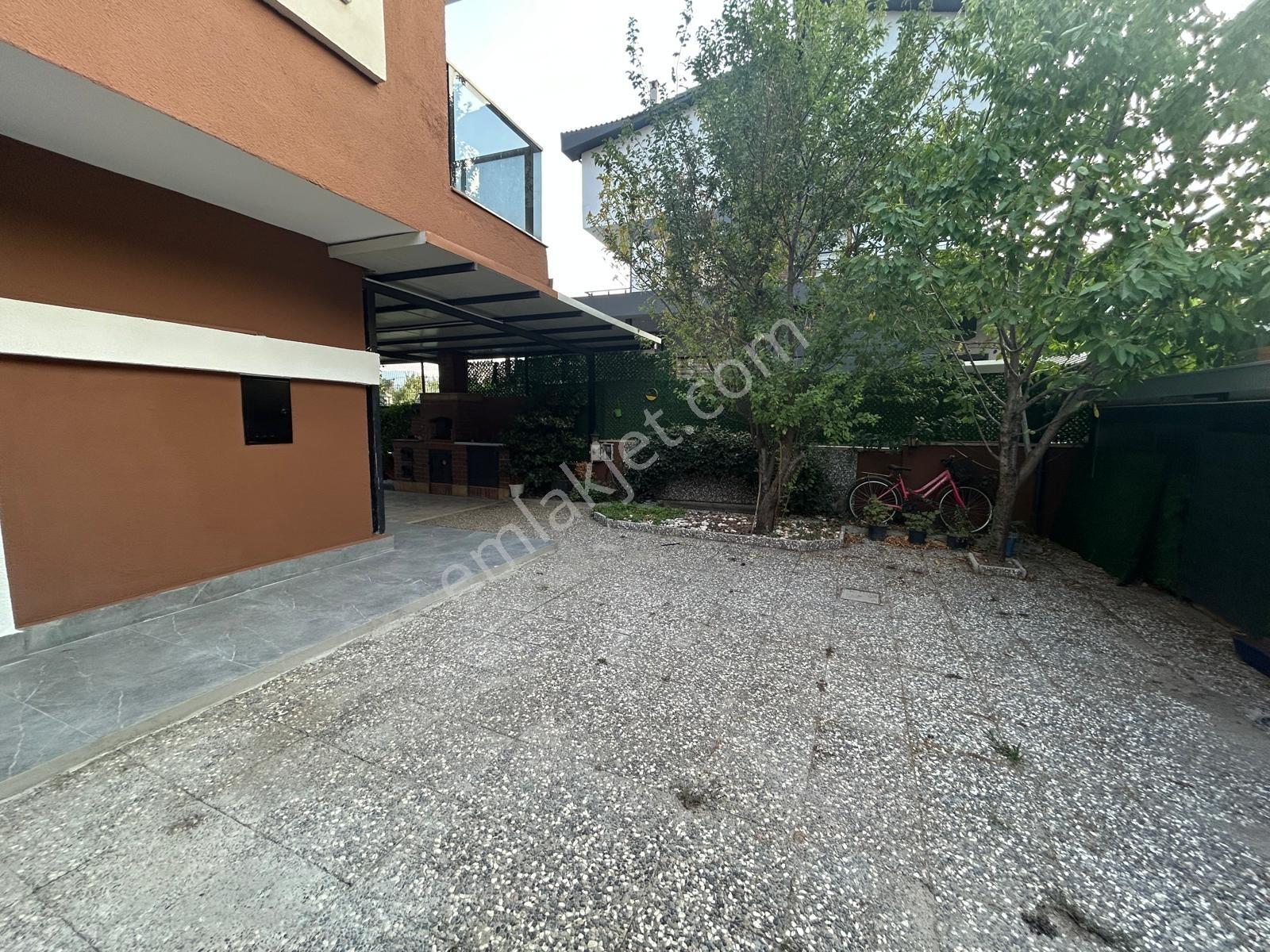Yukarıkızılca'da Müstakil 4+1 600 M2 İçerisinde Özel Yapım Villa - Görsel 26