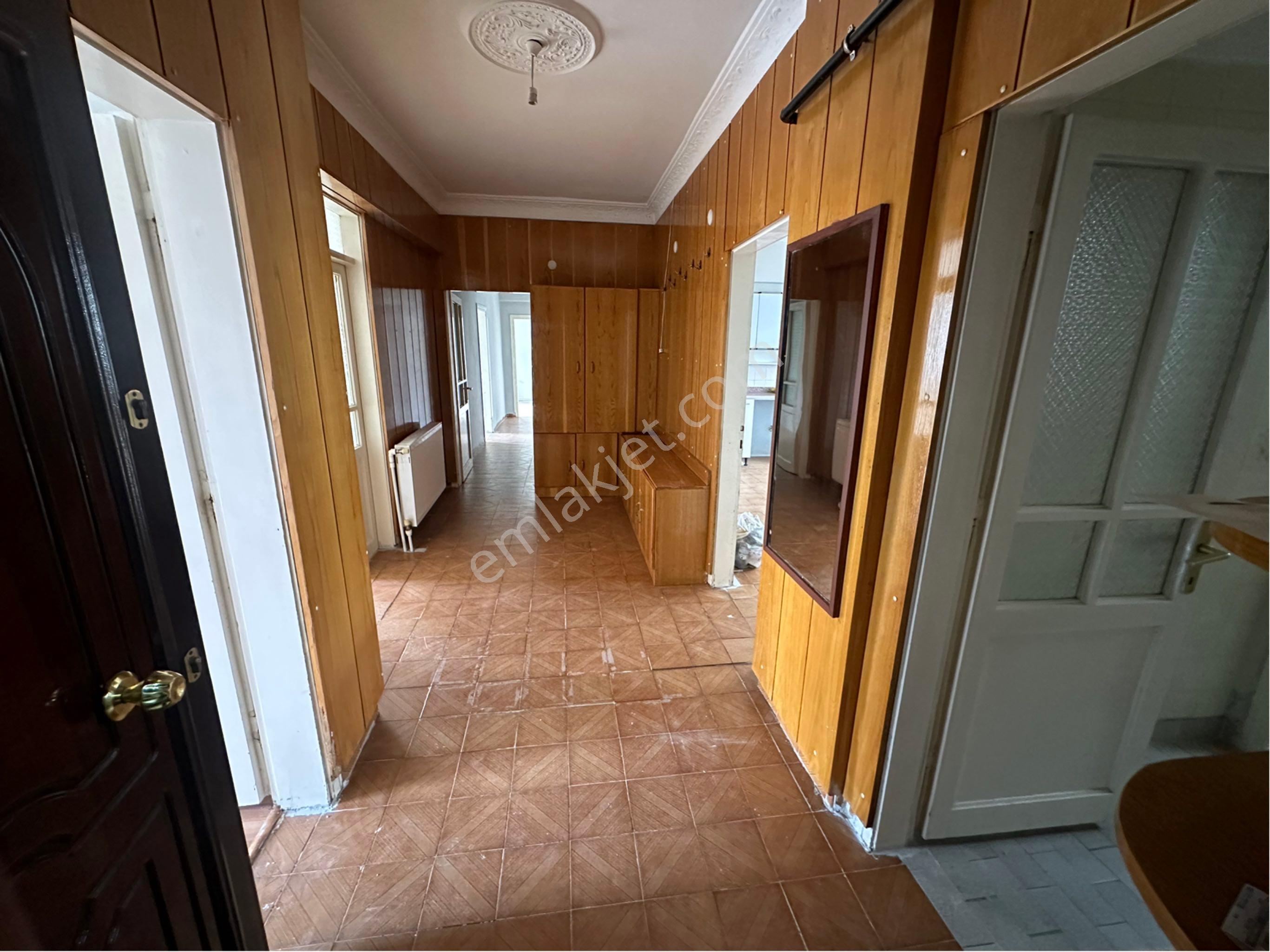 Kernek Mahallesi İpek Caddesinde 4+1 Asansörlü Kiralık Daire