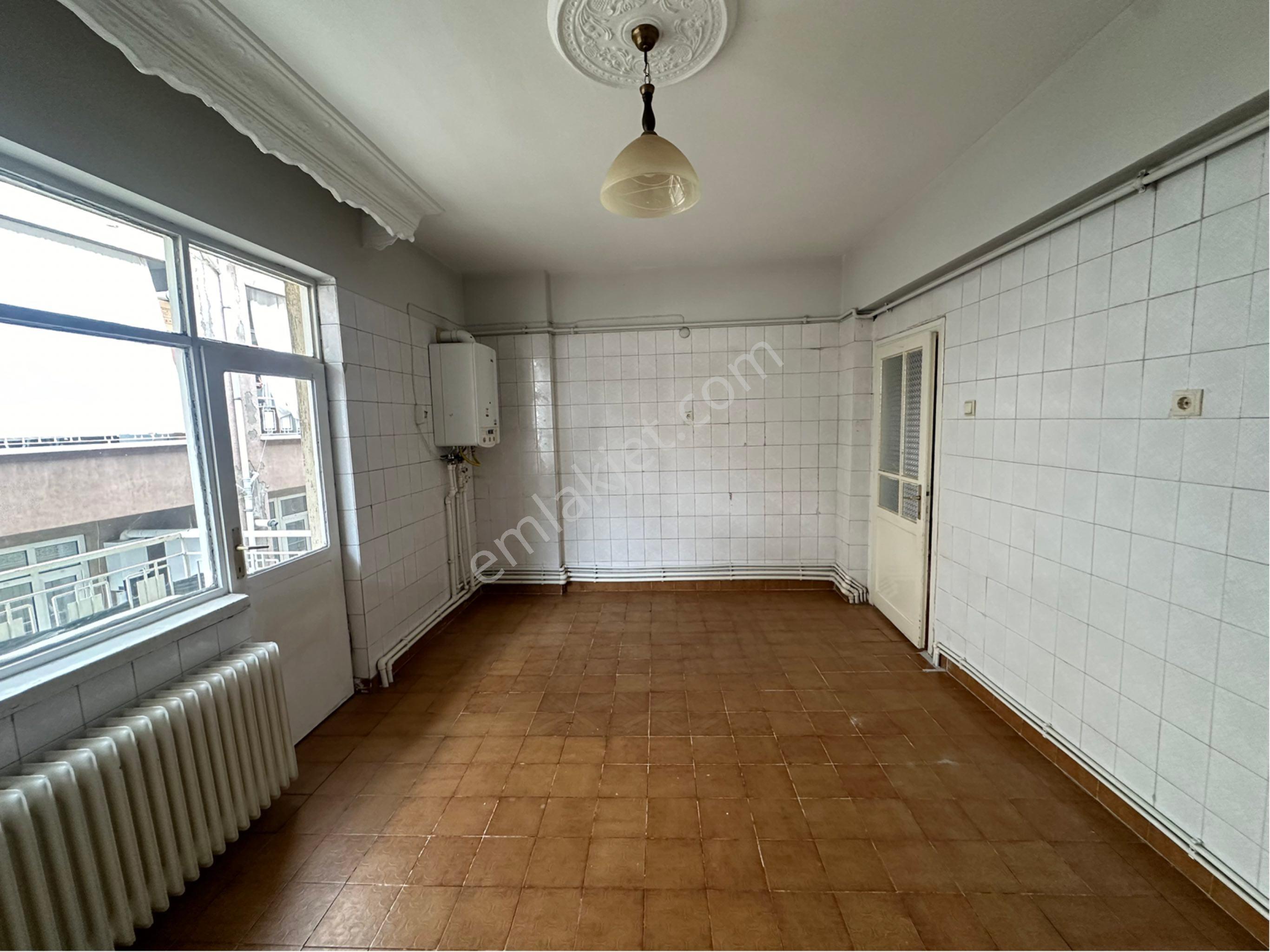 Kernek Mahallesi İpek Caddesinde 4+1 Asansörlü Kiralık Daire - Görsel 9