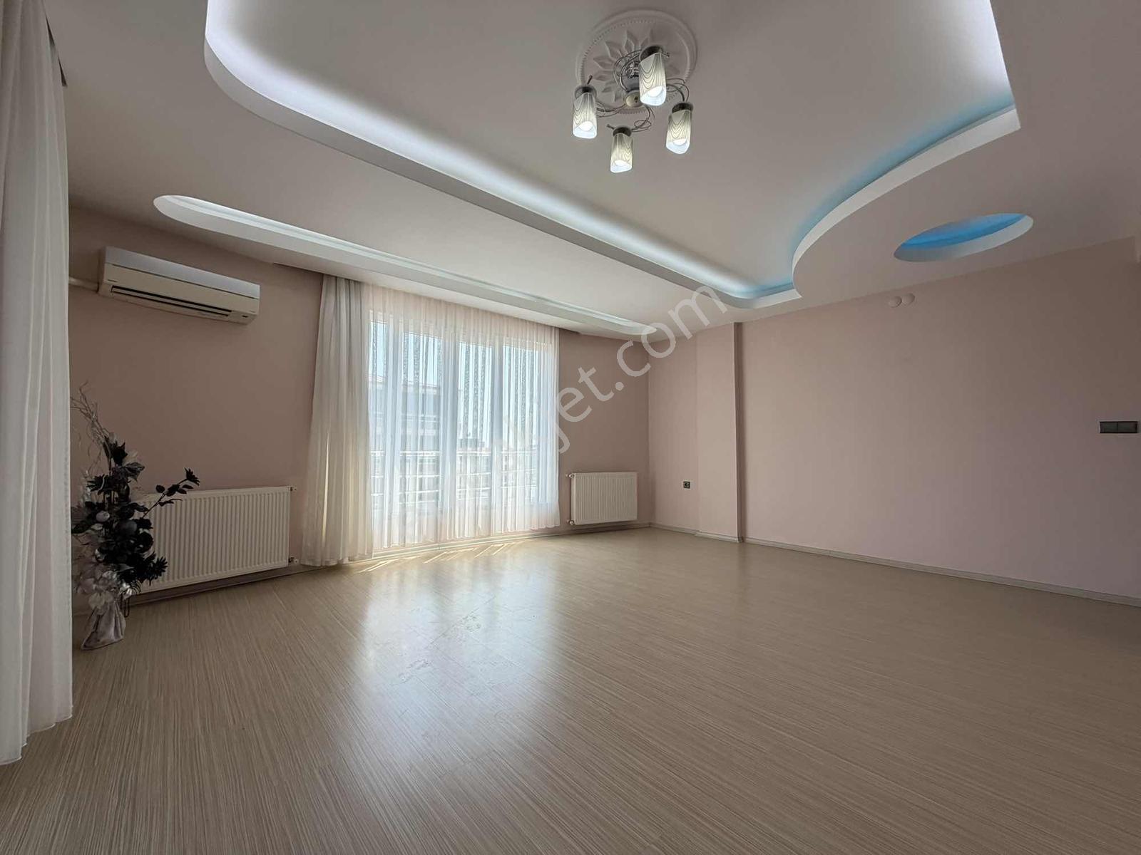 Bakan'dan Alpkentte Her Katta Tek Daire 220 M2 Ara Kat 4+1 - Görsel 31