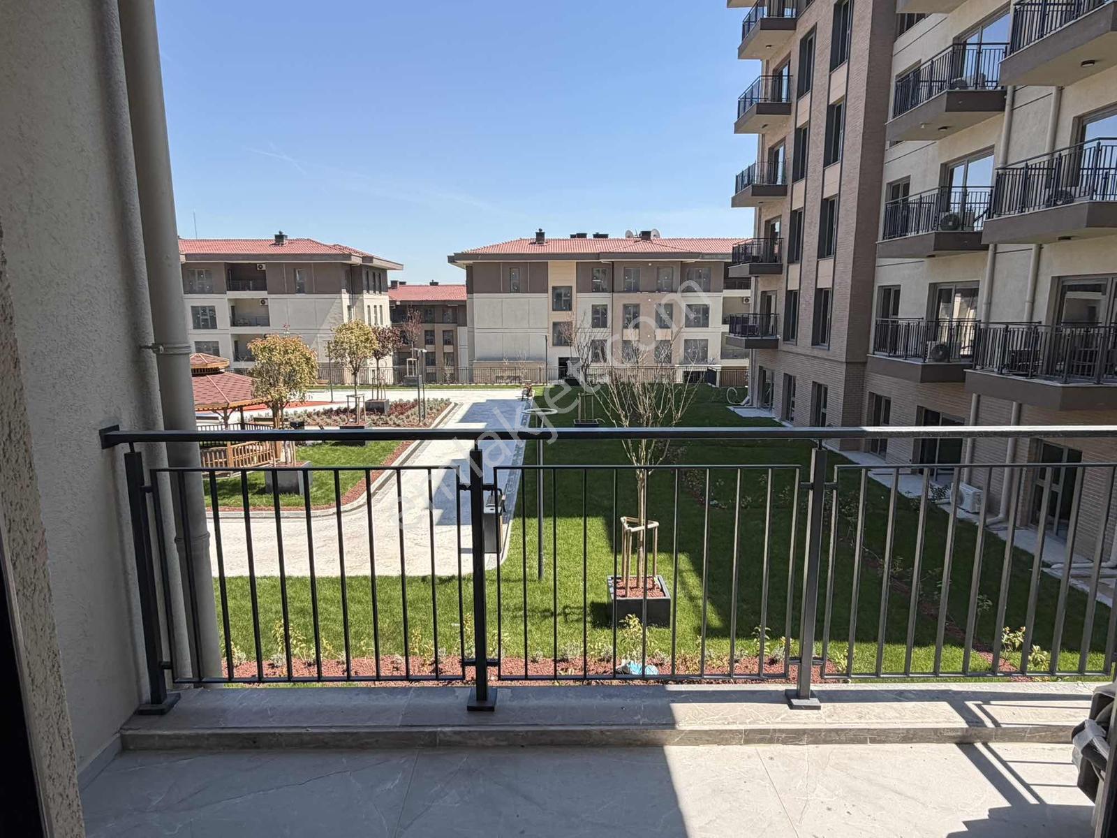 Emlakkonut Nezihpark Bahçekent 3+1 Borçsuz 41m² Bahçe Kullanımlı - Görsel 9