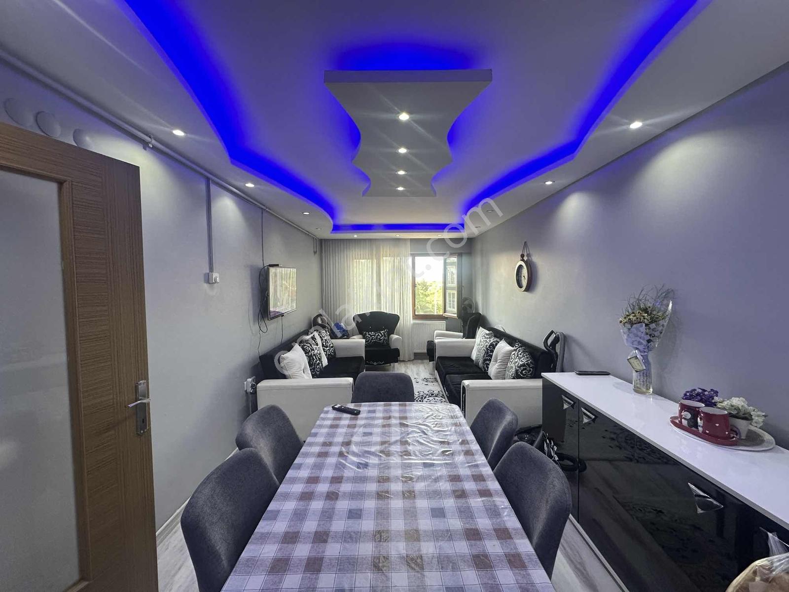 Çözüm Emlak'tan Muradiye'de 23 Nisan Civarı 3+1 Ara Kat Daire - Görsel 23