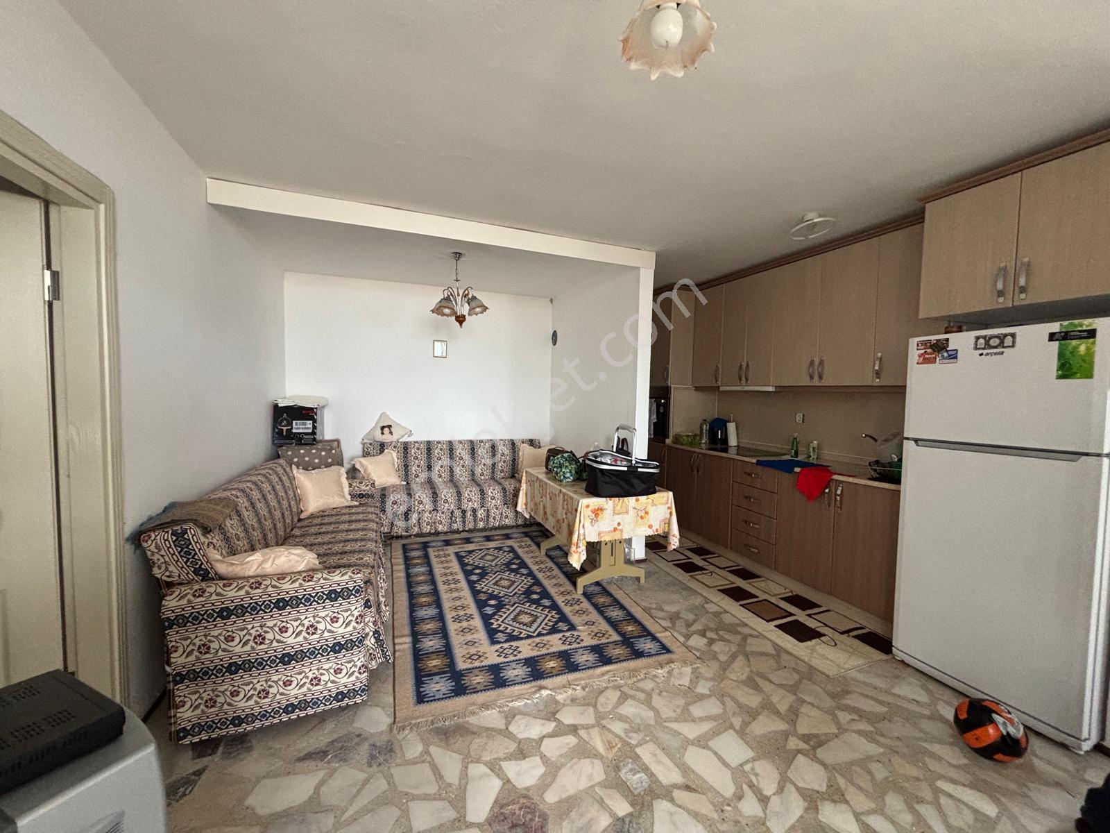 Denize Sıfır Konumda Eşsiz Manzaralı 2+1 Satılık Daire!! - Görsel 8