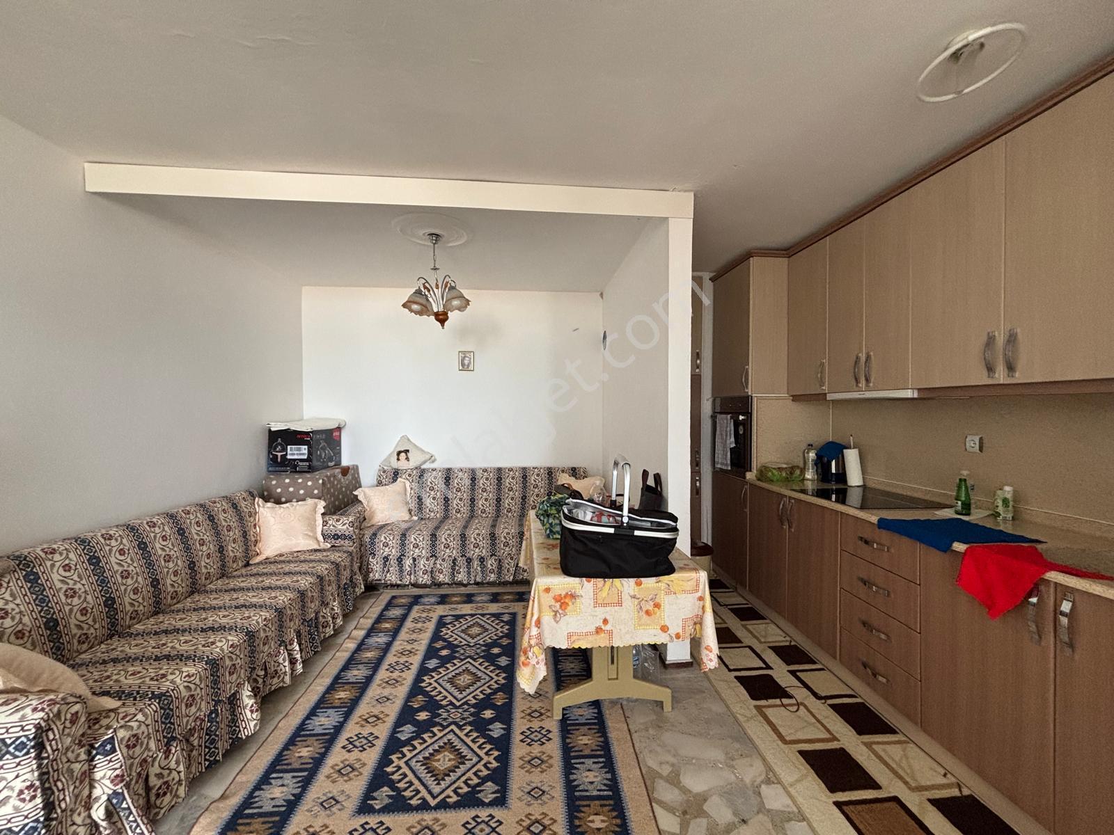 Denize Sıfır Konumda Eşsiz Manzaralı 2+1 Satılık Daire!! - Görsel 9