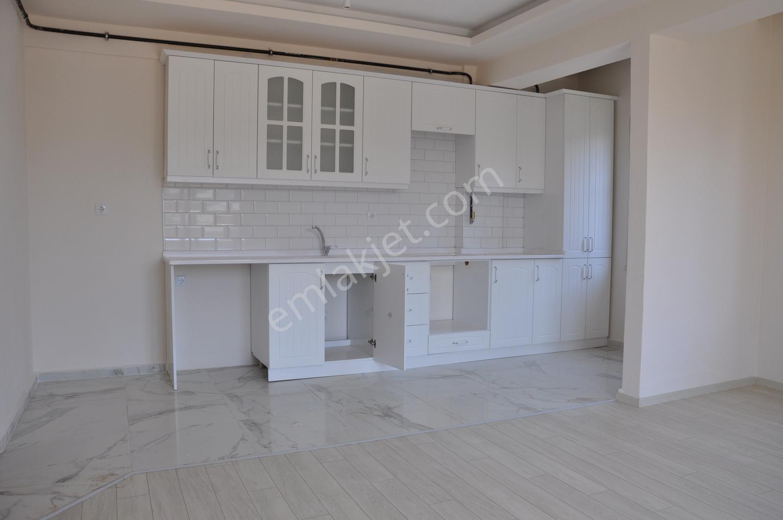 Arslan İnşaat Nar Kale Sitesi Panoramik Manzaralı Köşe Büyük 2+1 - Görsel 18