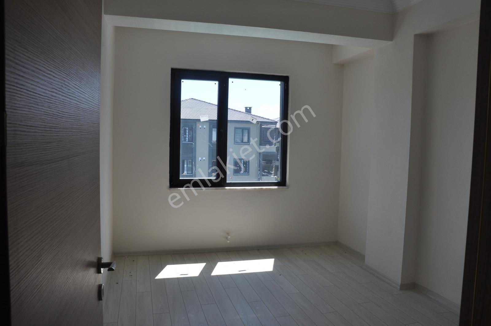 Arslan İnşaat Nar Kale Sitesi Panoramik Manzaralı Köşe Büyük 2+1 - Görsel 10