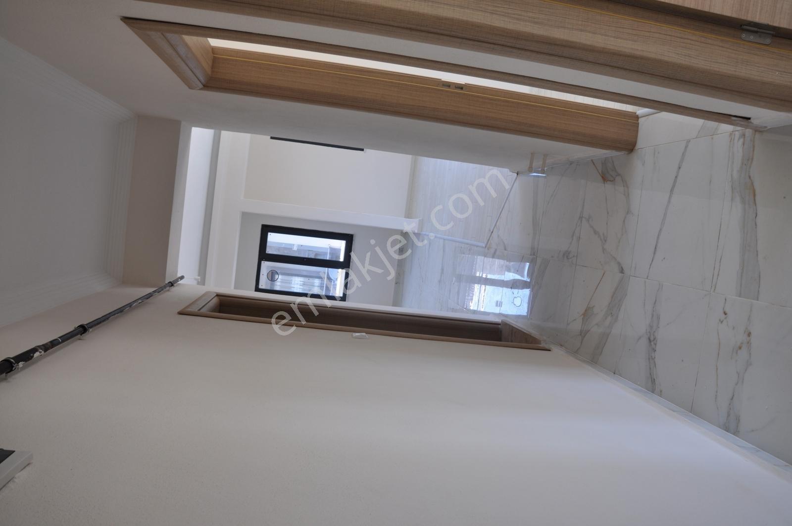 Arslan İnşaat Nar Kale Sitesi Panoramik Manzaralı Köşe Büyük 2+1 - Görsel 23