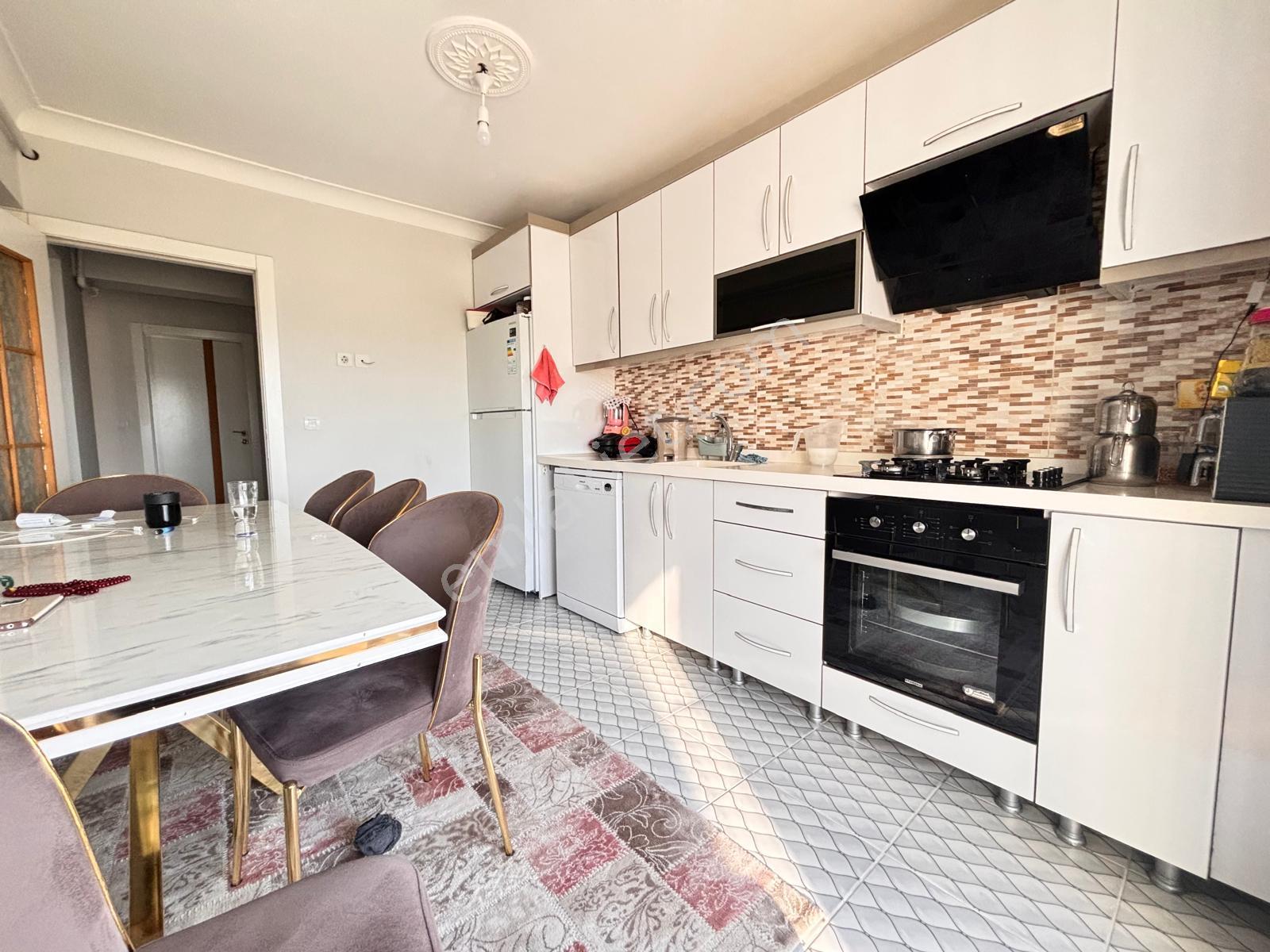 Yükseltepe Bulvar Yakını Ara Kat 3+1 Güney Cephe Yapılı Daire - Görsel 8