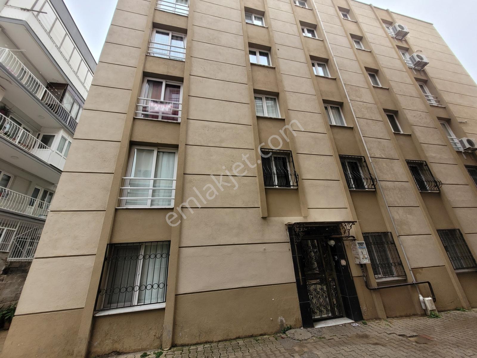 Ege Üniversitesi Ve Metroya Yürüme Mesafesinde 1+1 Kiralık Daire - Görsel 14