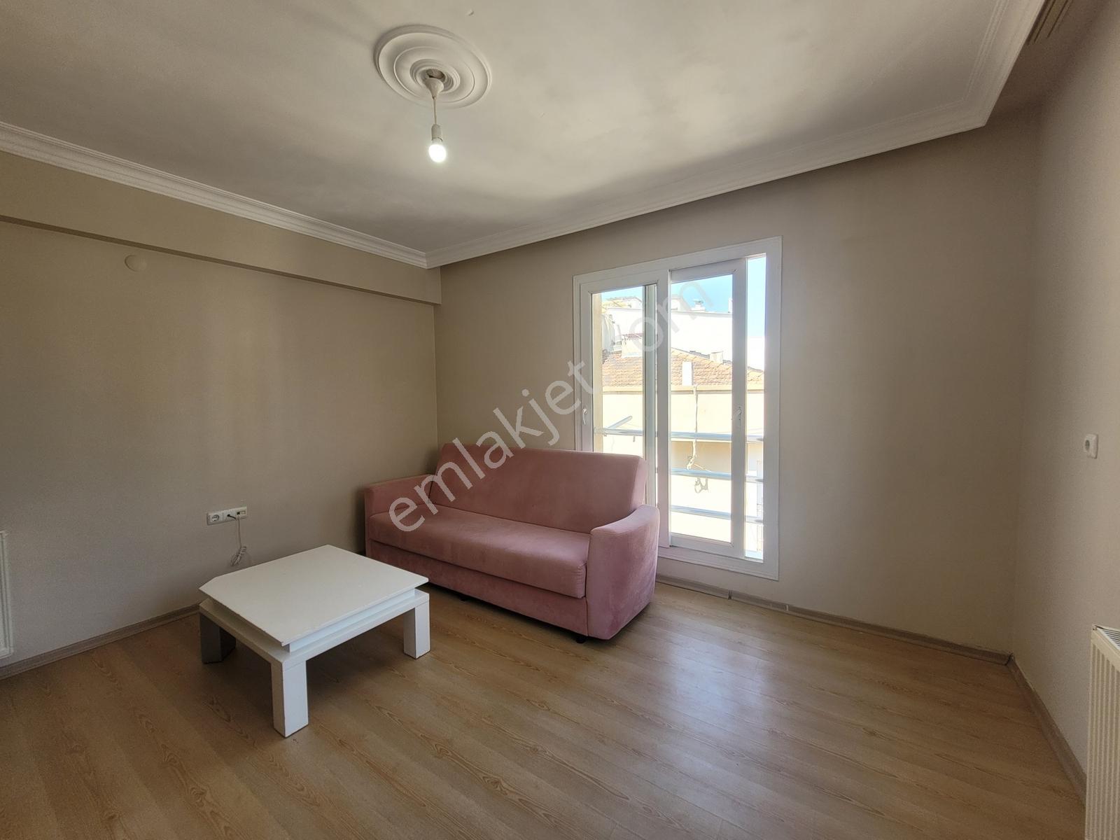 Ege Üniversitesi Ve Metroya Yürüme Mesafesinde 1+1 Kiralık Daire - Görsel 11