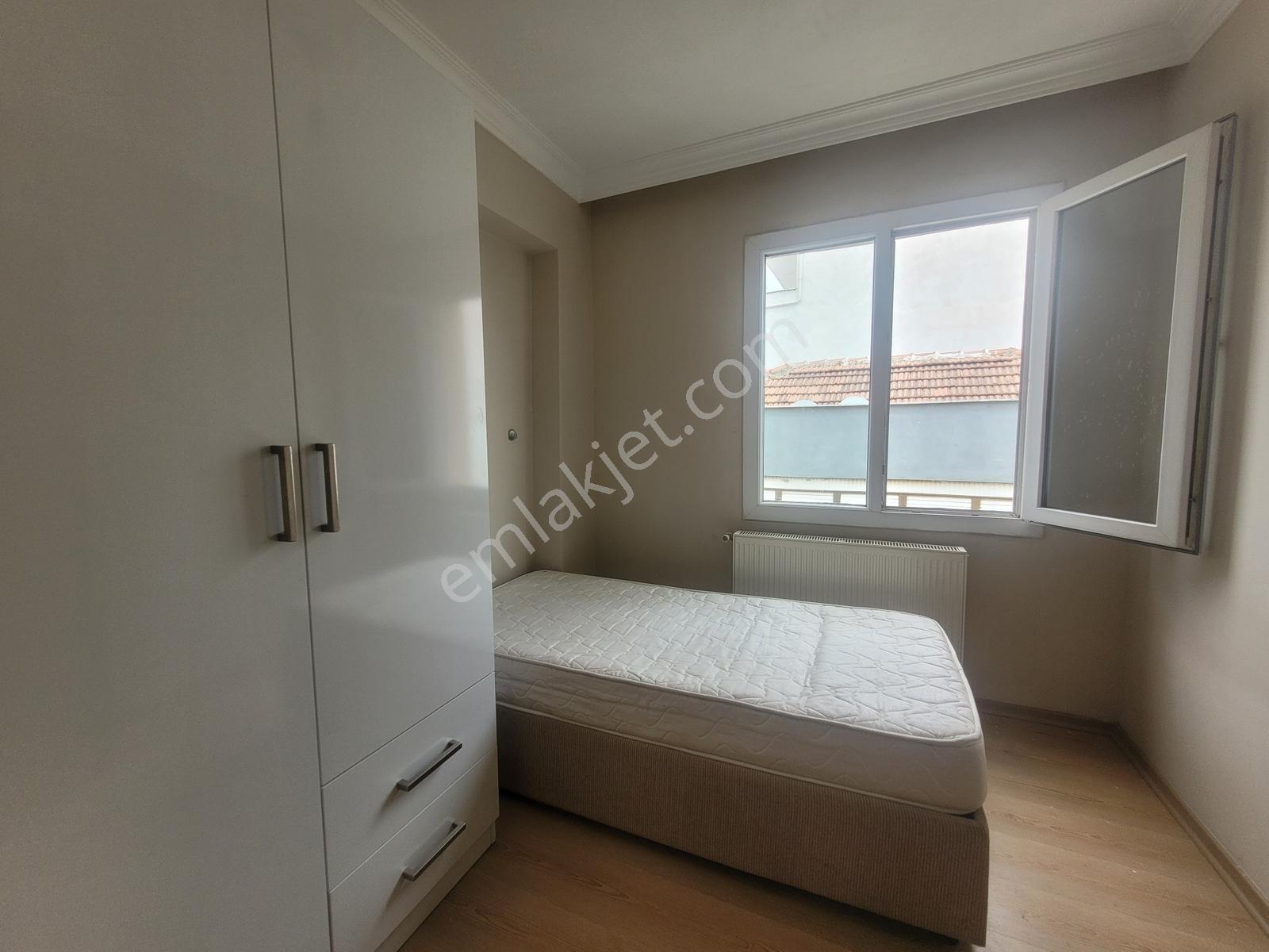 Ege Üniversitesi Ve Metroya Yürüme Mesafesinde 1+1 Kiralık Daire - Görsel 20
